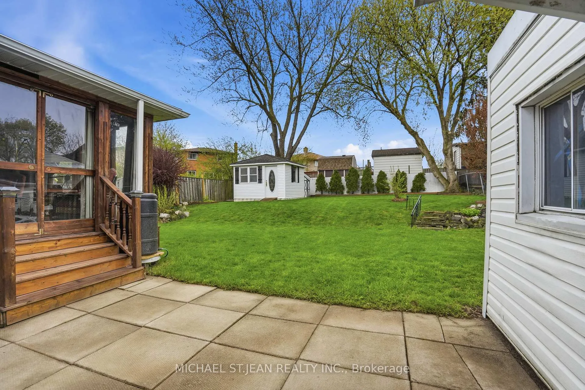 Photo 36 of 44 Lake Avenue N, Hamilton, Riverdale — HOMEH