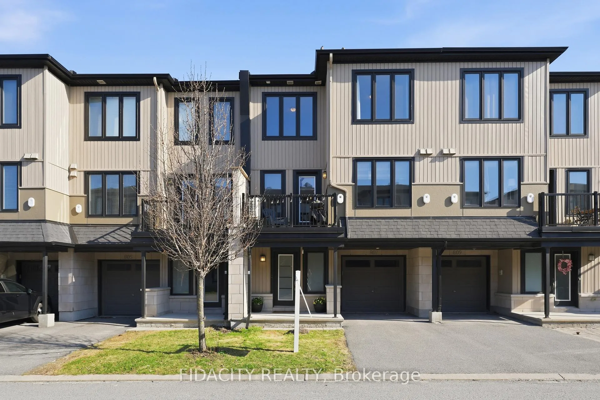 Photo 1 of 807 Element Private, Ottawa, Kanata - Emerald Meadows/Trailwest — HOMEH