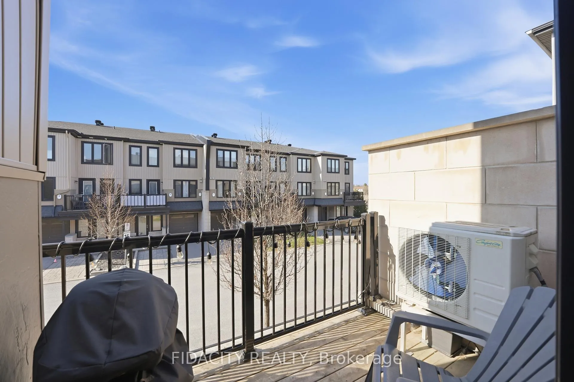 Photo 3 of 807 Element Private, Ottawa, Kanata - Emerald Meadows/Trailwest — HOMEH