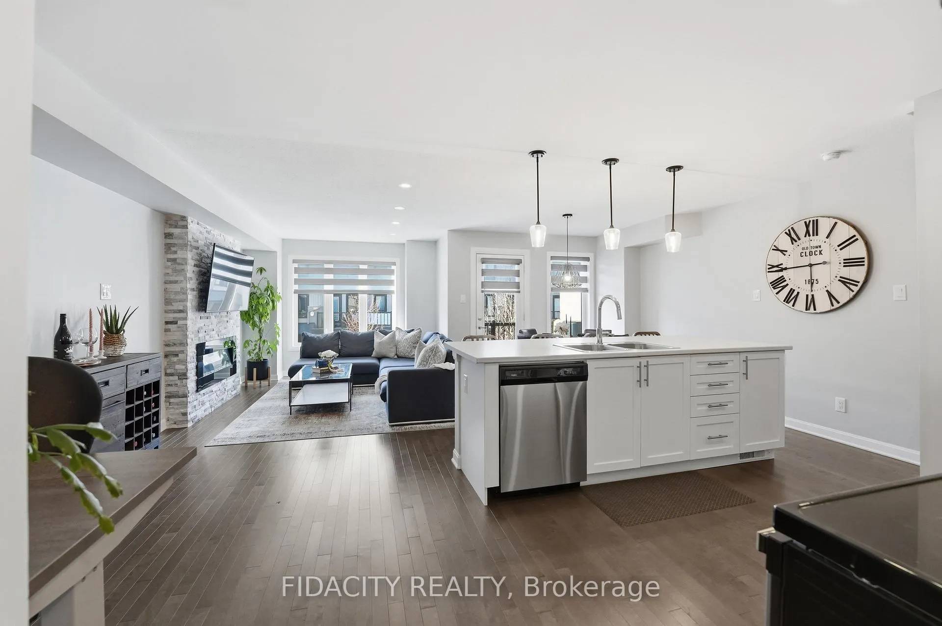 Photo 7 of 807 Element Private, Ottawa, Kanata - Emerald Meadows/Trailwest — HOMEH