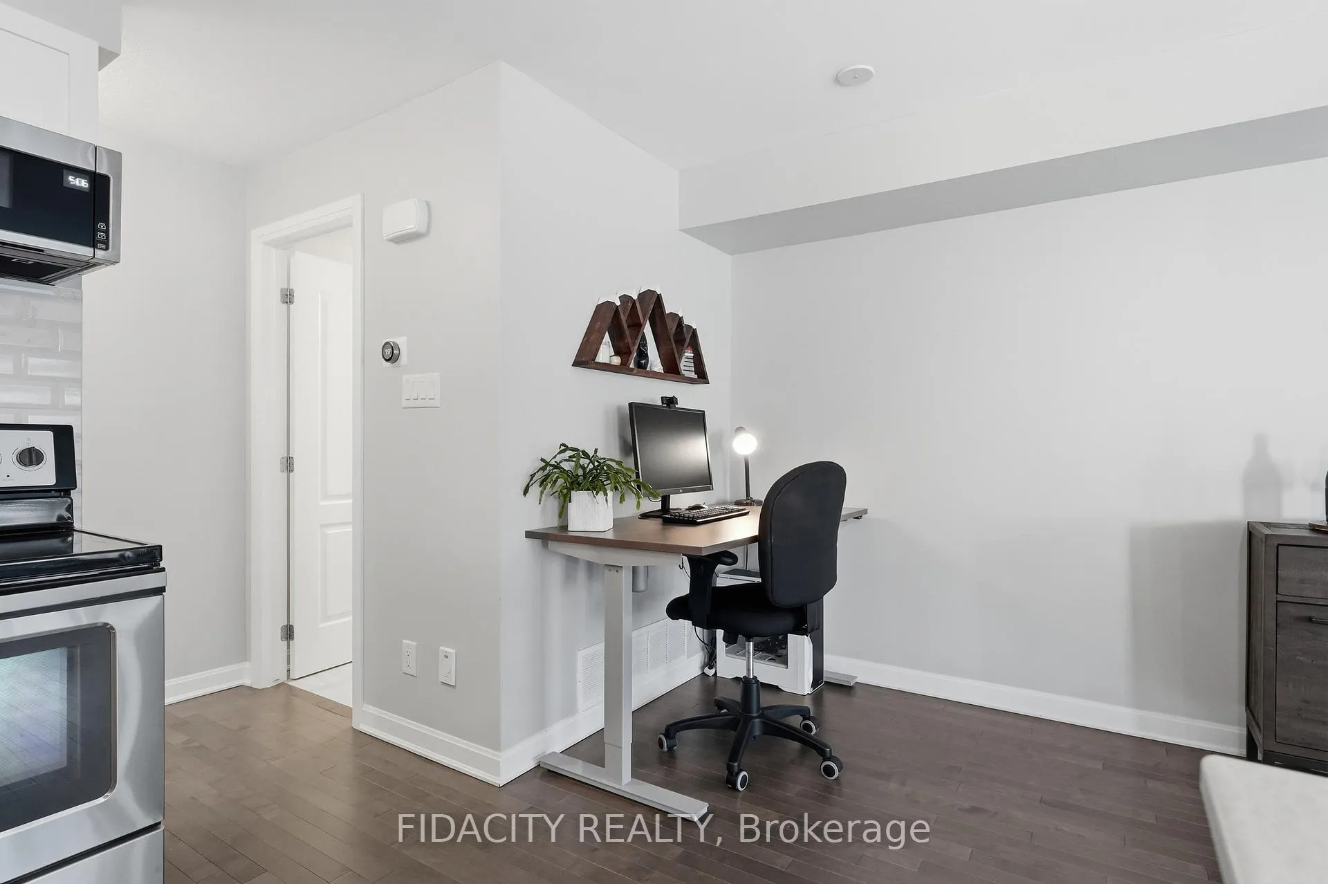 Photo 19 of 807 Element Private, Ottawa, Kanata - Emerald Meadows/Trailwest — HOMEH