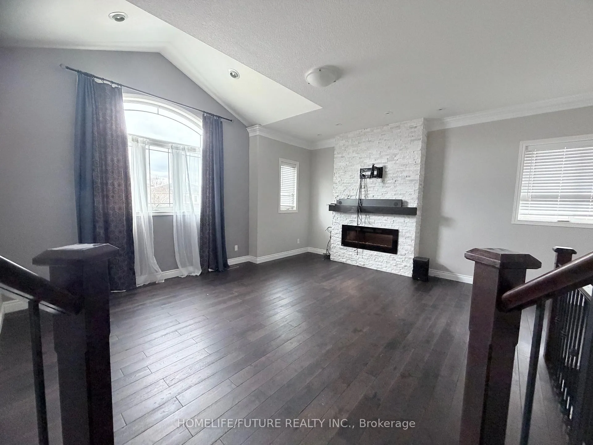 Photo 4 of 72 Bard Boulevard, Guelph, Pineridge/Westminster Woods — HOMEH