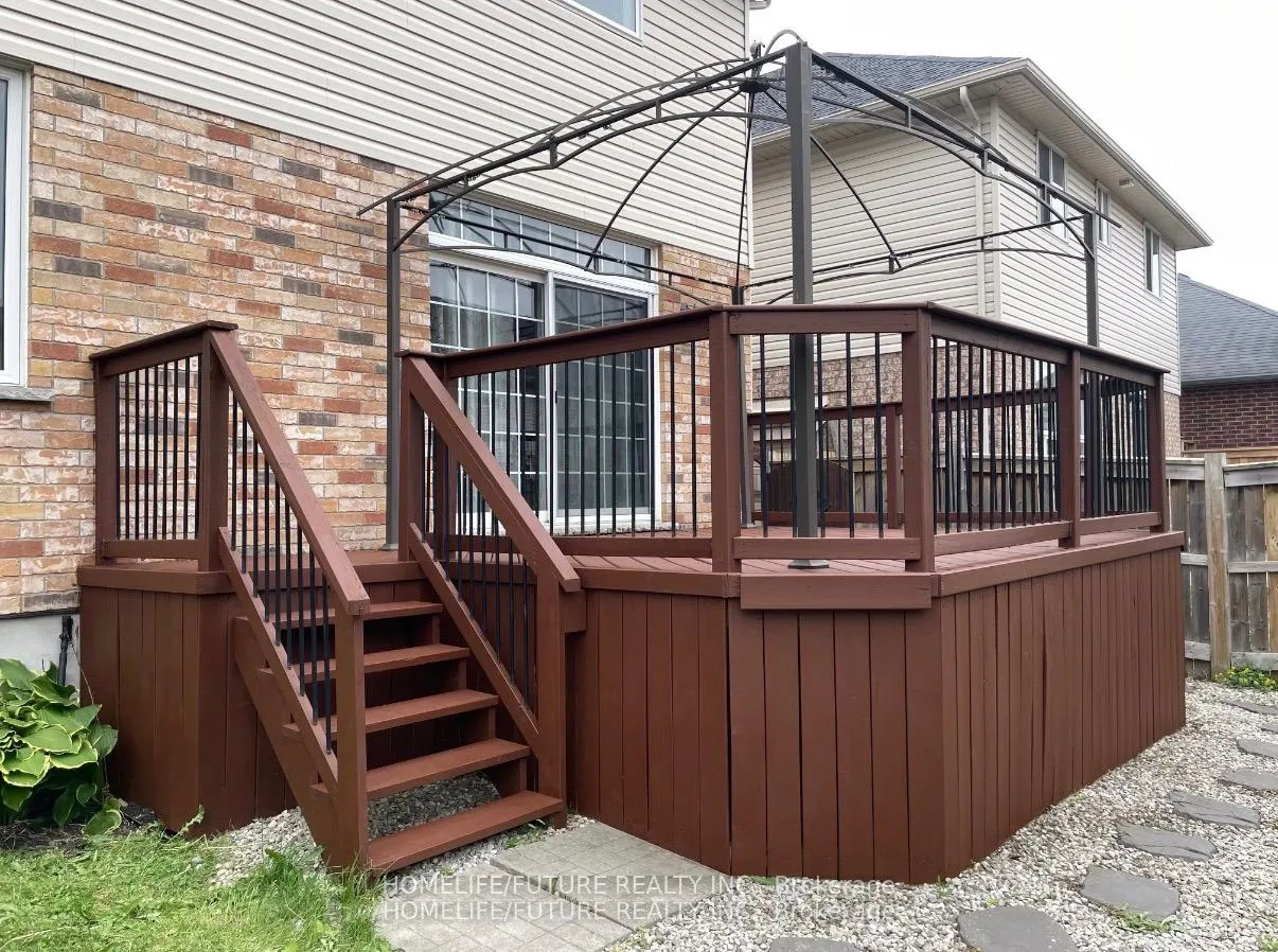 Photo 15 of 72 Bard Boulevard, Guelph, Pineridge/Westminster Woods — HOMEH