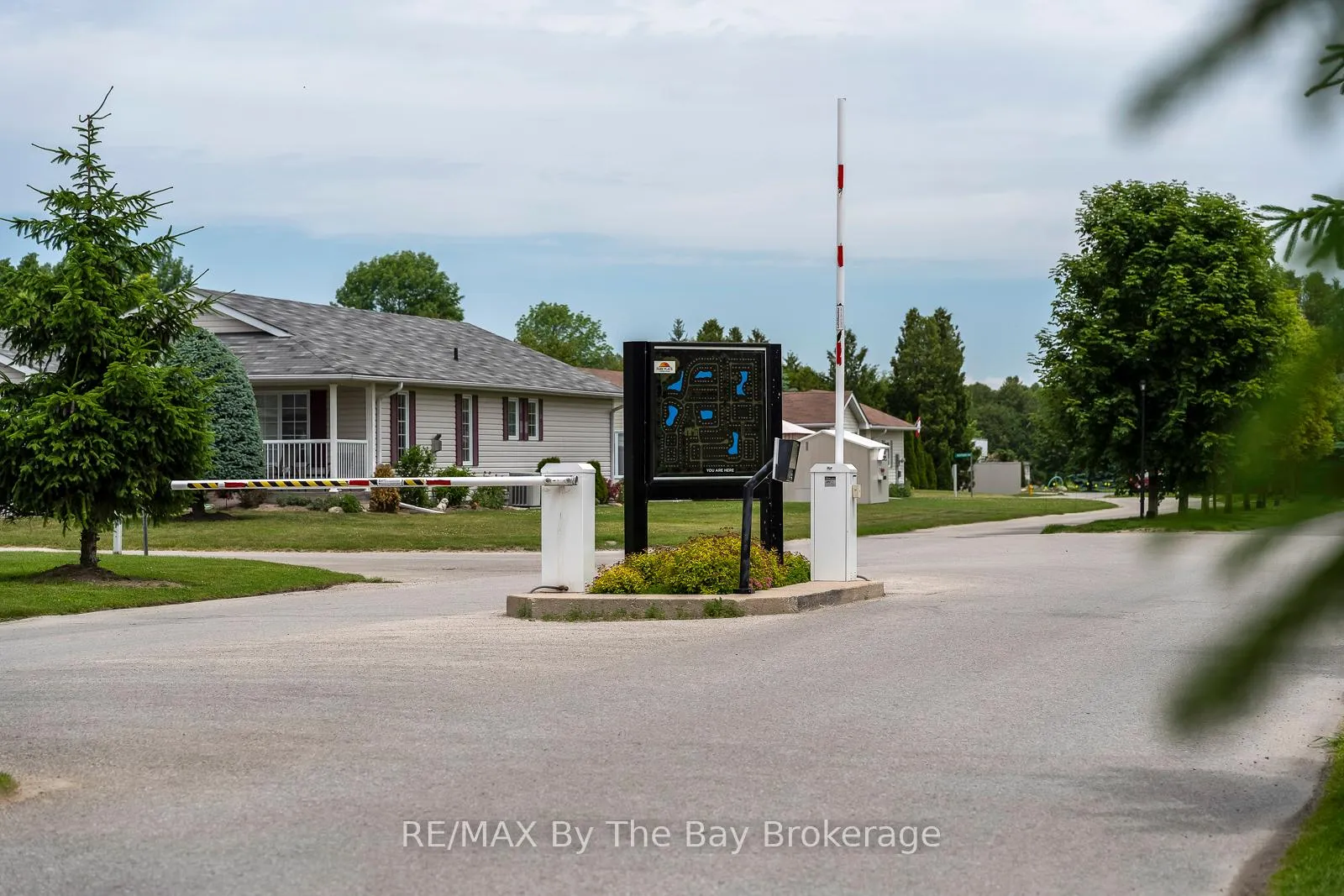 Photo 26 of 6 Pacific Avenue, Wasaga Beach — HOMEH