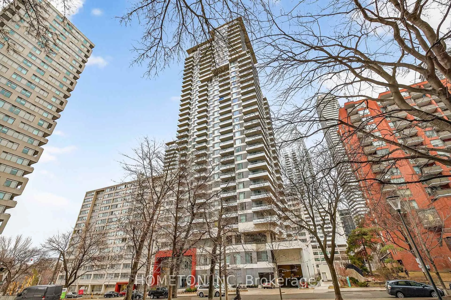 Photo 2 of Unit 1217, 50 Dunfield Avenue, Toronto, Mount Pleasant West — HOMEH