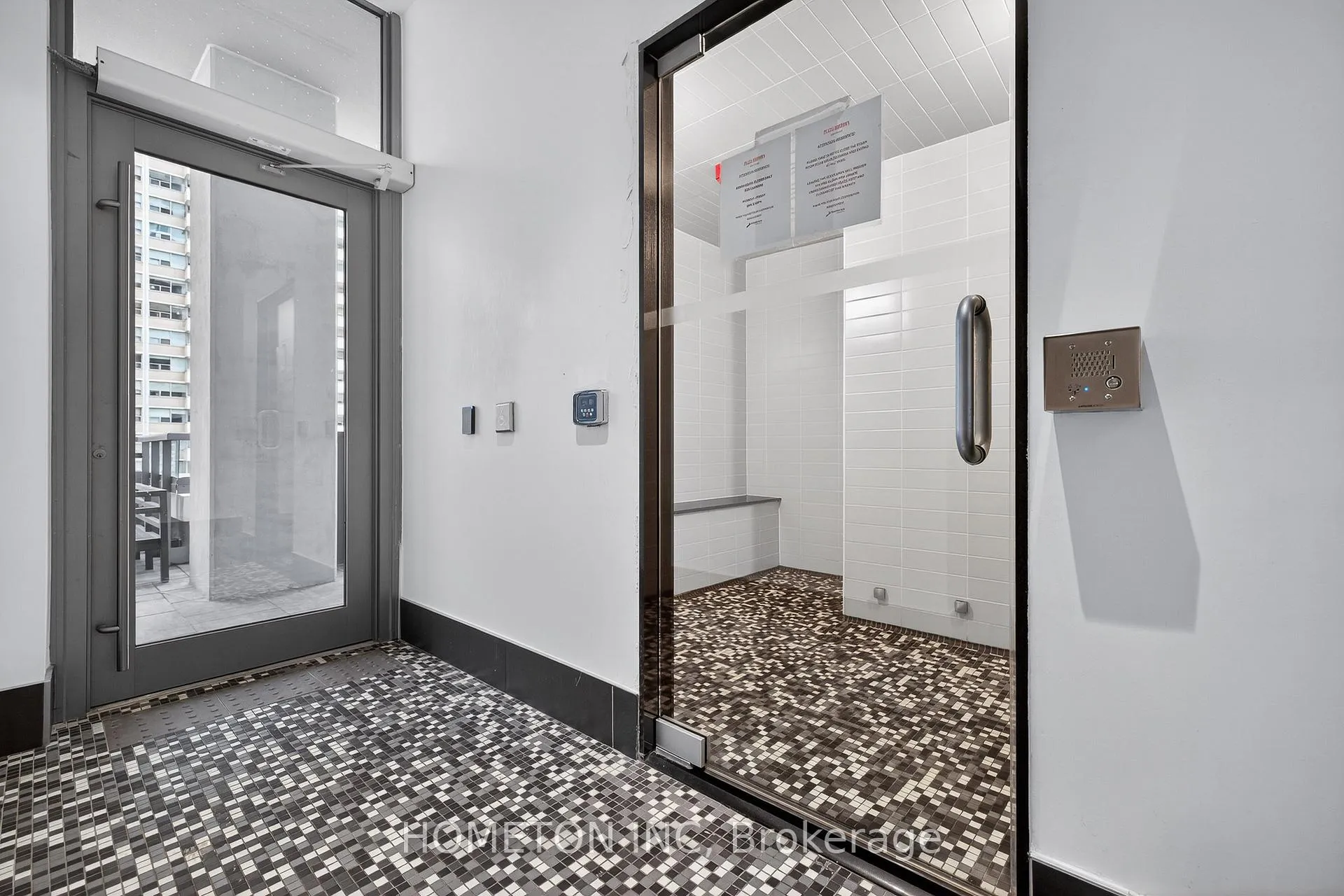 Photo 5 of Unit 1217, 50 Dunfield Avenue, Toronto, Mount Pleasant West — HOMEH