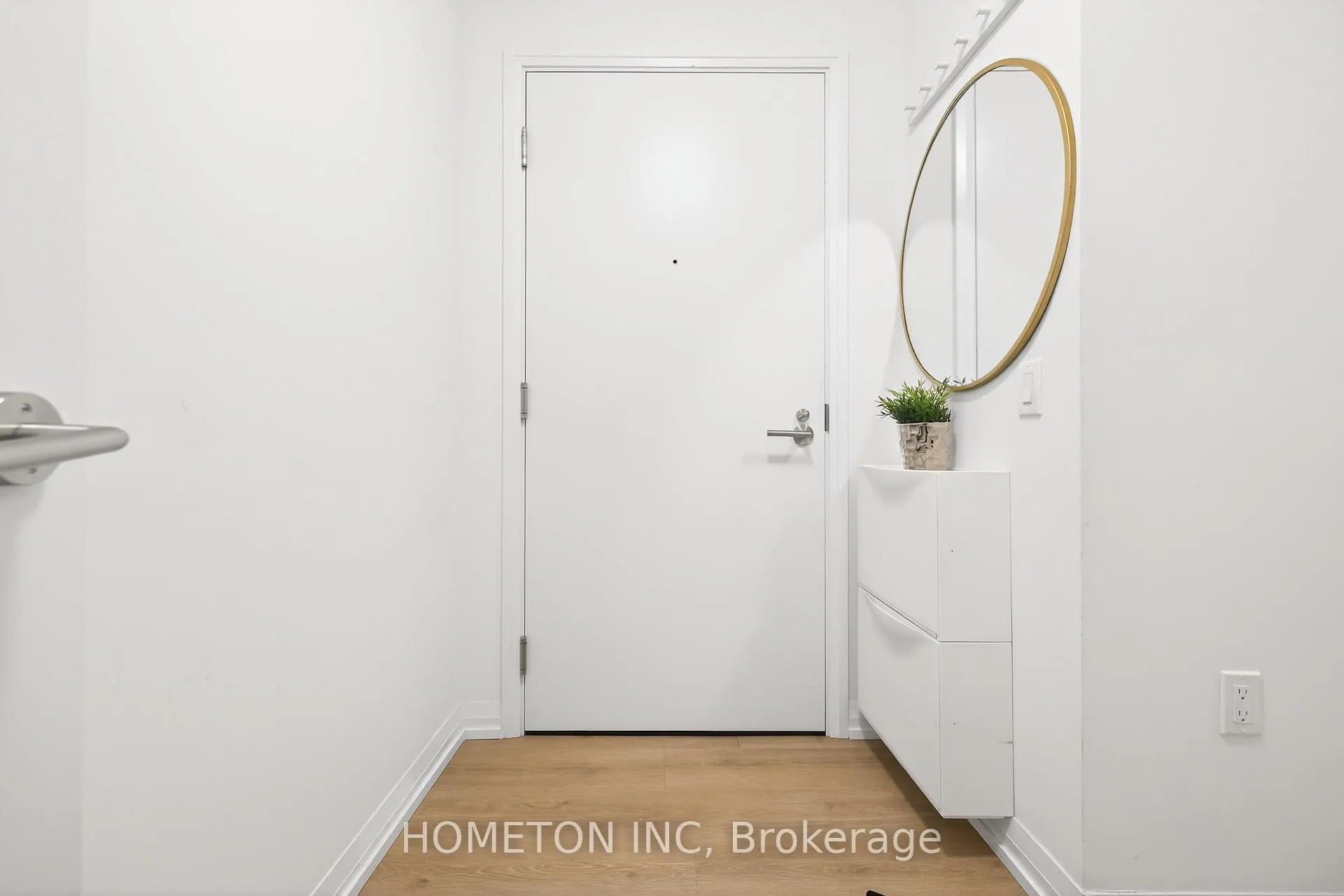Photo 6 of Unit 1217, 50 Dunfield Avenue, Toronto, Mount Pleasant West — HOMEH