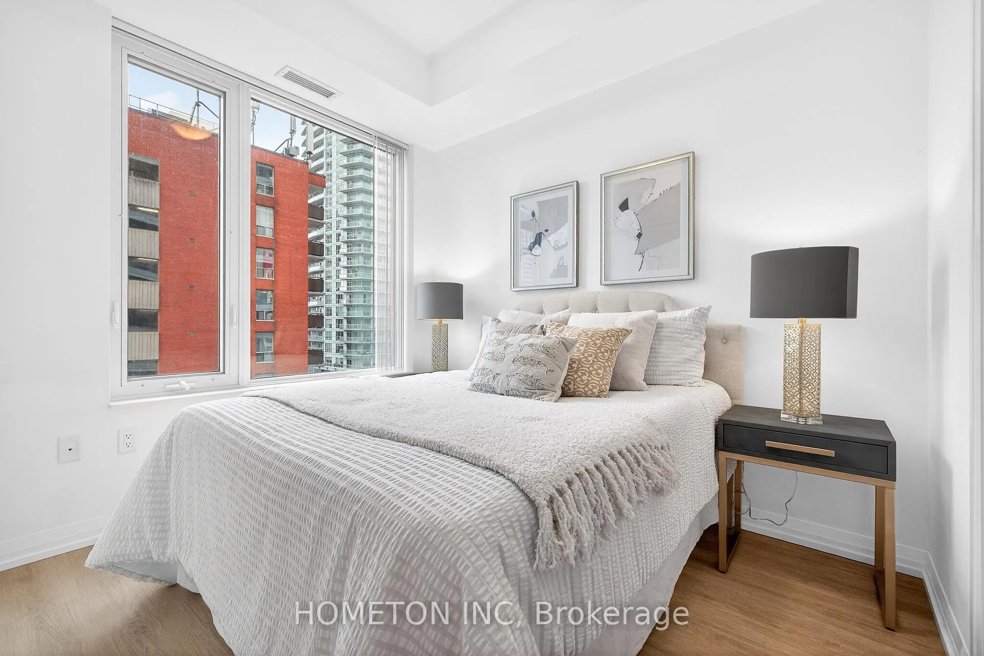 Photo 9 of Unit 1217, 50 Dunfield Avenue, Toronto, Mount Pleasant West — HOMEH