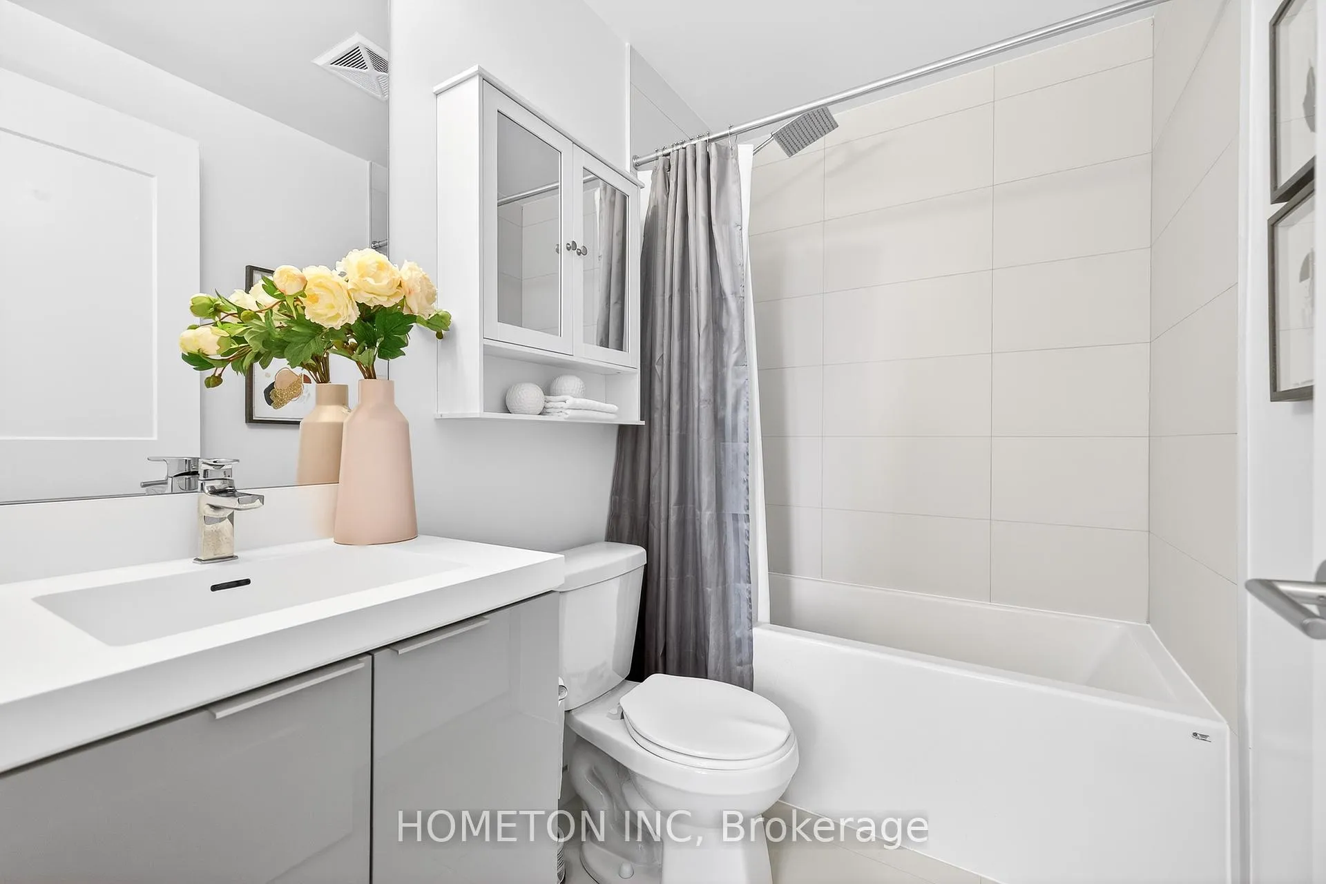 Photo 11 of Unit 1217, 50 Dunfield Avenue, Toronto, Mount Pleasant West — HOMEH