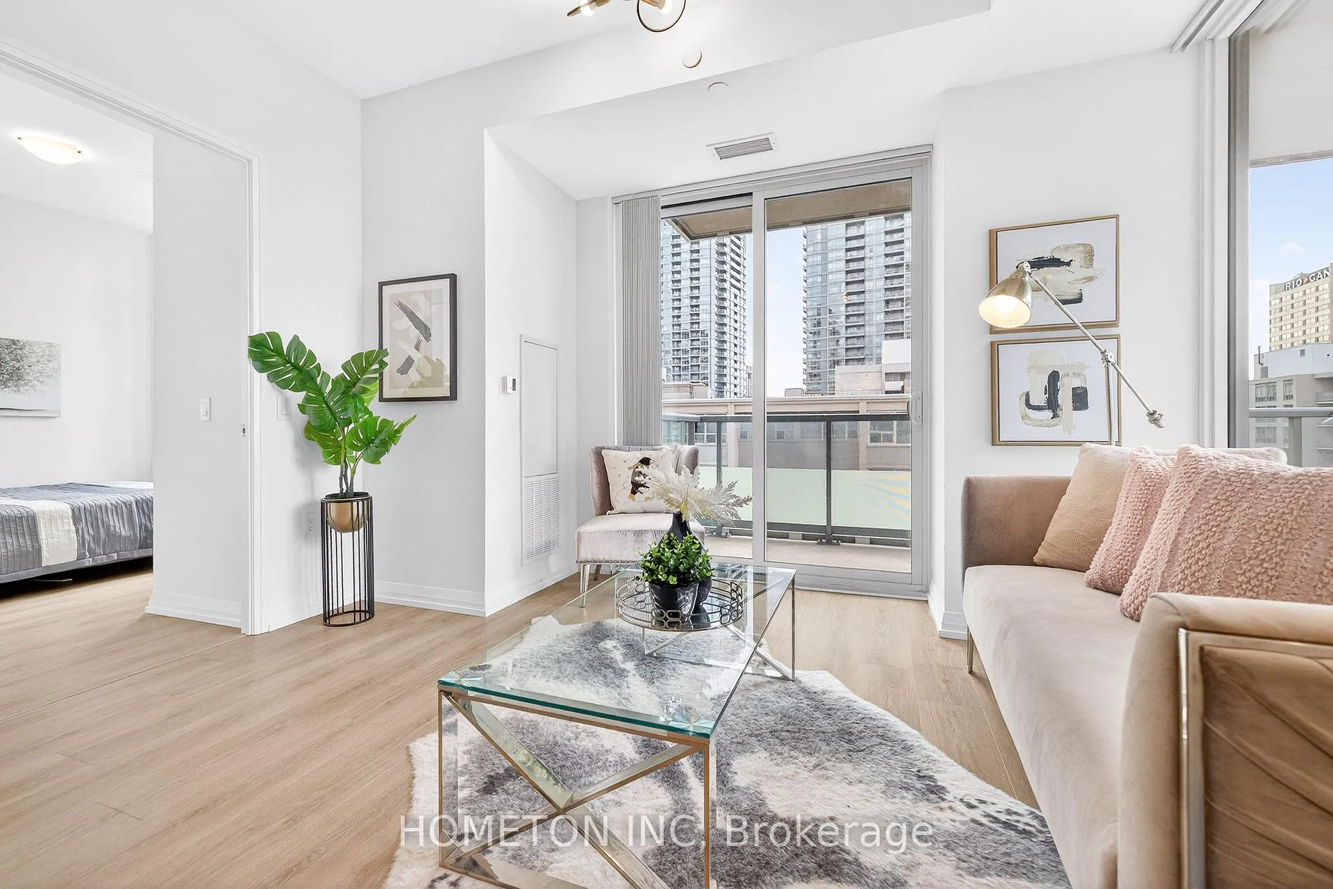 Photo 16 of Unit 1217, 50 Dunfield Avenue, Toronto, Mount Pleasant West — HOMEH