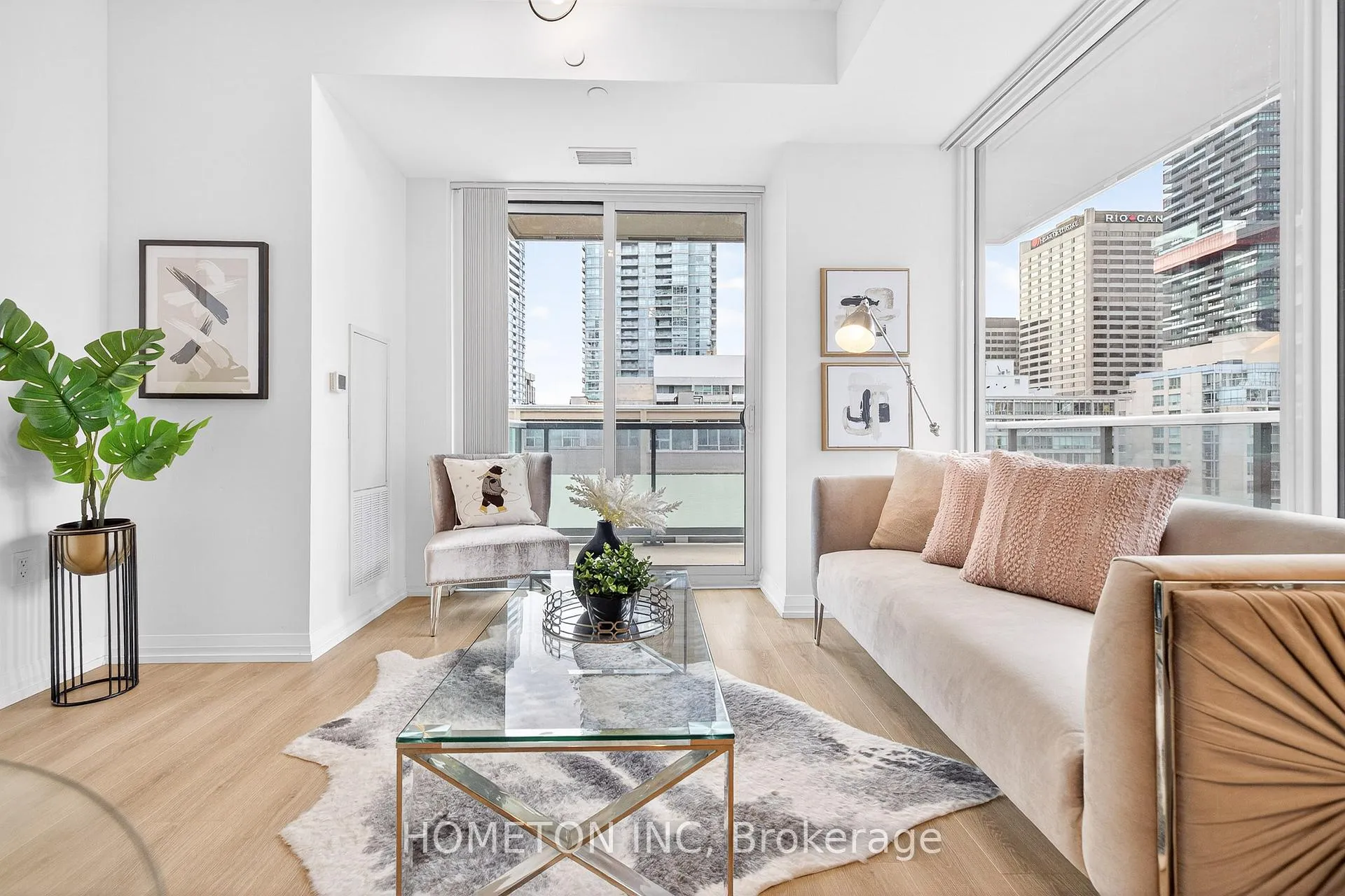 Photo 17 of Unit 1217, 50 Dunfield Avenue, Toronto, Mount Pleasant West — HOMEH