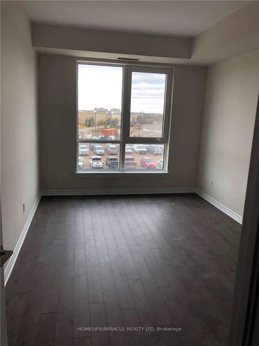 Photo 4 of Unit 312, 150 Oak Park Boulevard E, Oakville, River Oaks — HOMEH