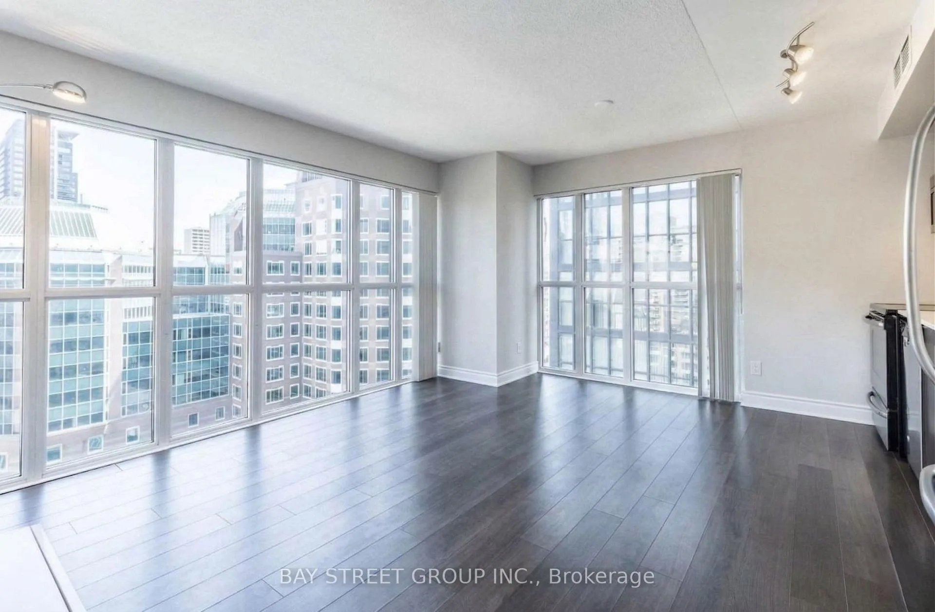 Photo 2 of Unit 1502, 28 Ted Rogers Way, Toronto, Church-Yonge Corridor — HOMEH