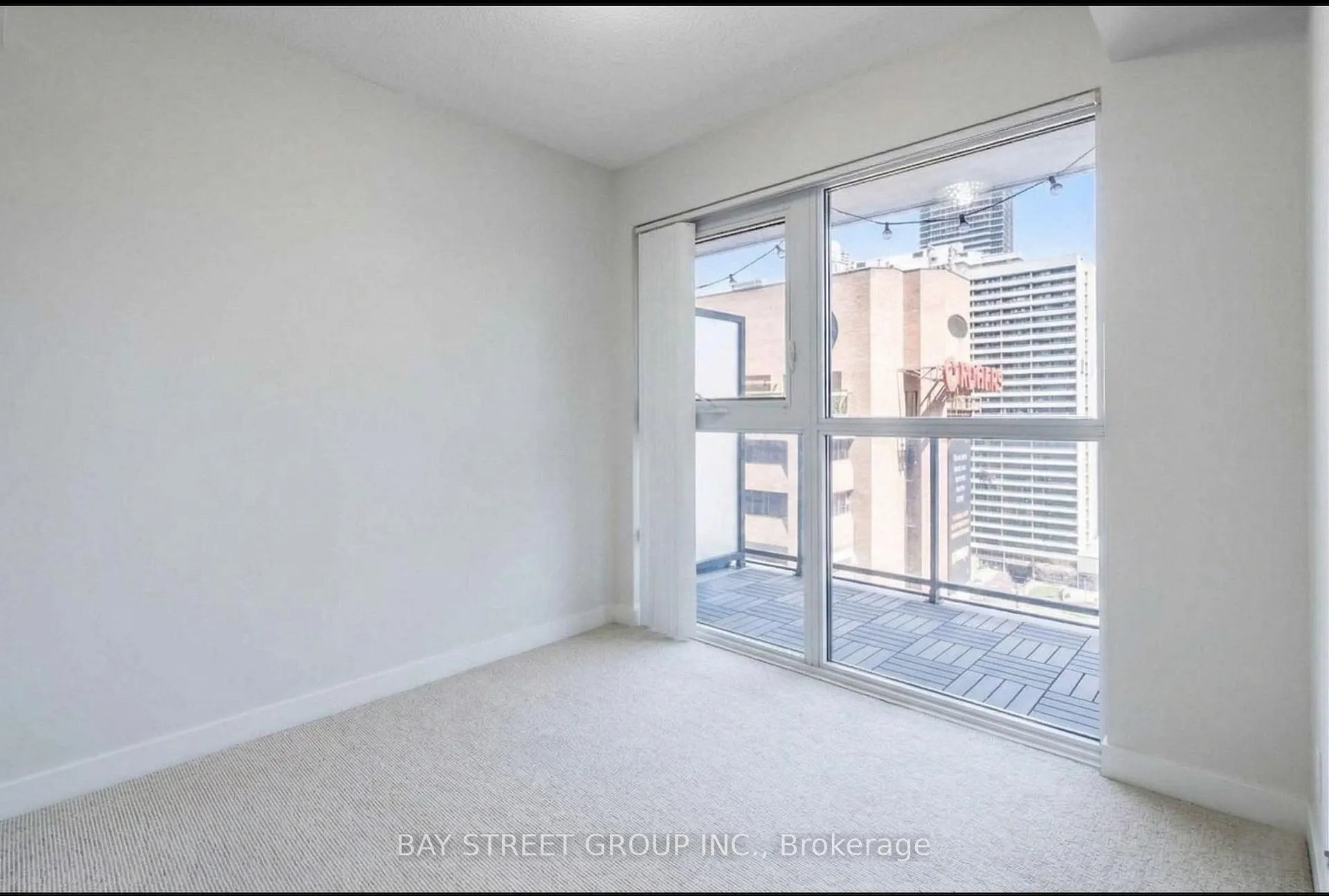 Photo 4 of Unit 1502, 28 Ted Rogers Way, Toronto, Church-Yonge Corridor — HOMEH