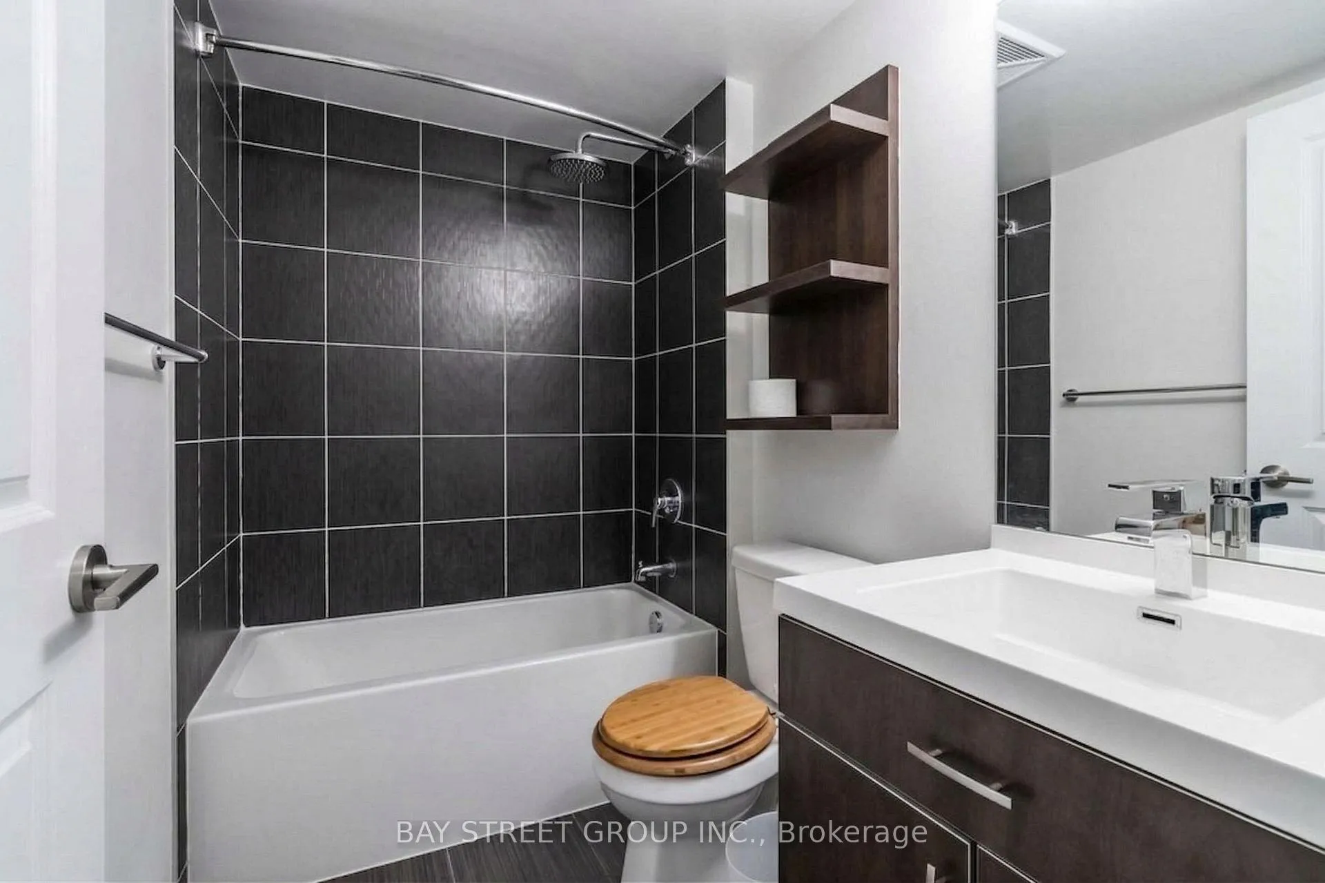Photo 6 of Unit 1502, 28 Ted Rogers Way, Toronto, Church-Yonge Corridor — HOMEH