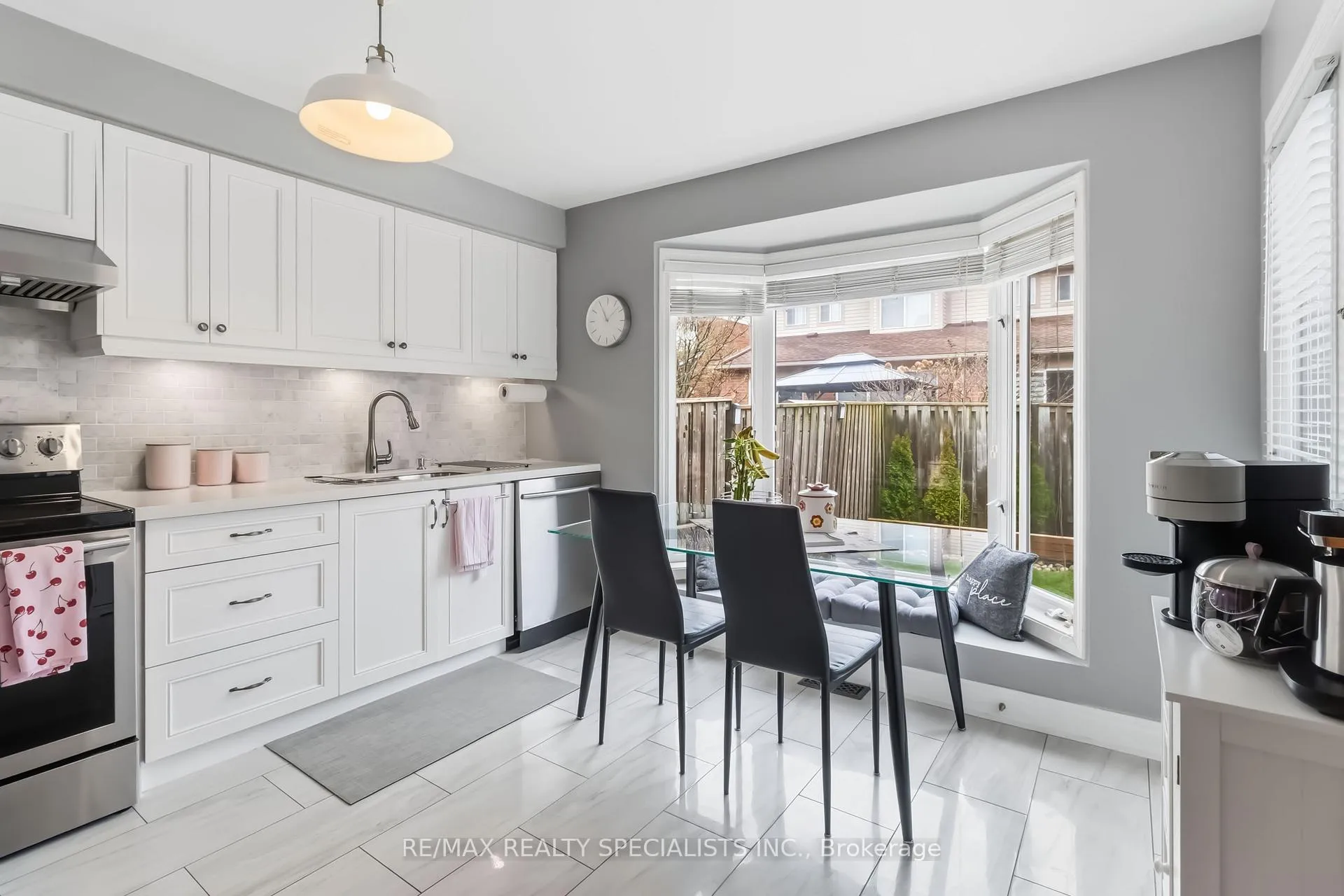 Photo 15 of 2481 Carberry Way, Oakville, Westmount — HOMEH