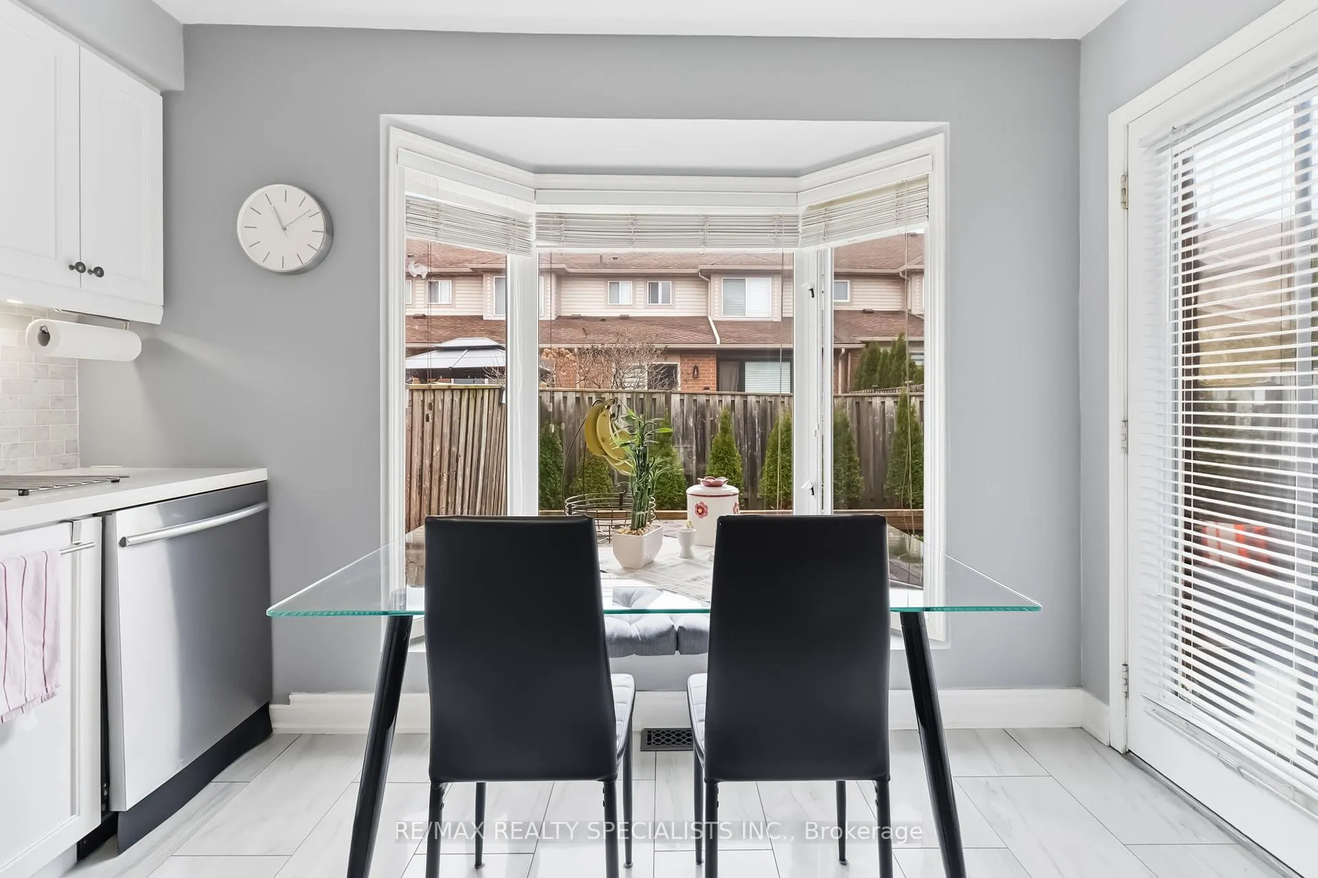 Photo 16 of 2481 Carberry Way, Oakville, Westmount — HOMEH