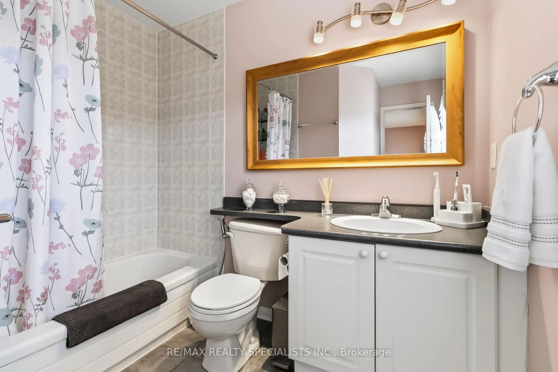 Photo 28 of 2481 Carberry Way, Oakville, Westmount — HOMEH