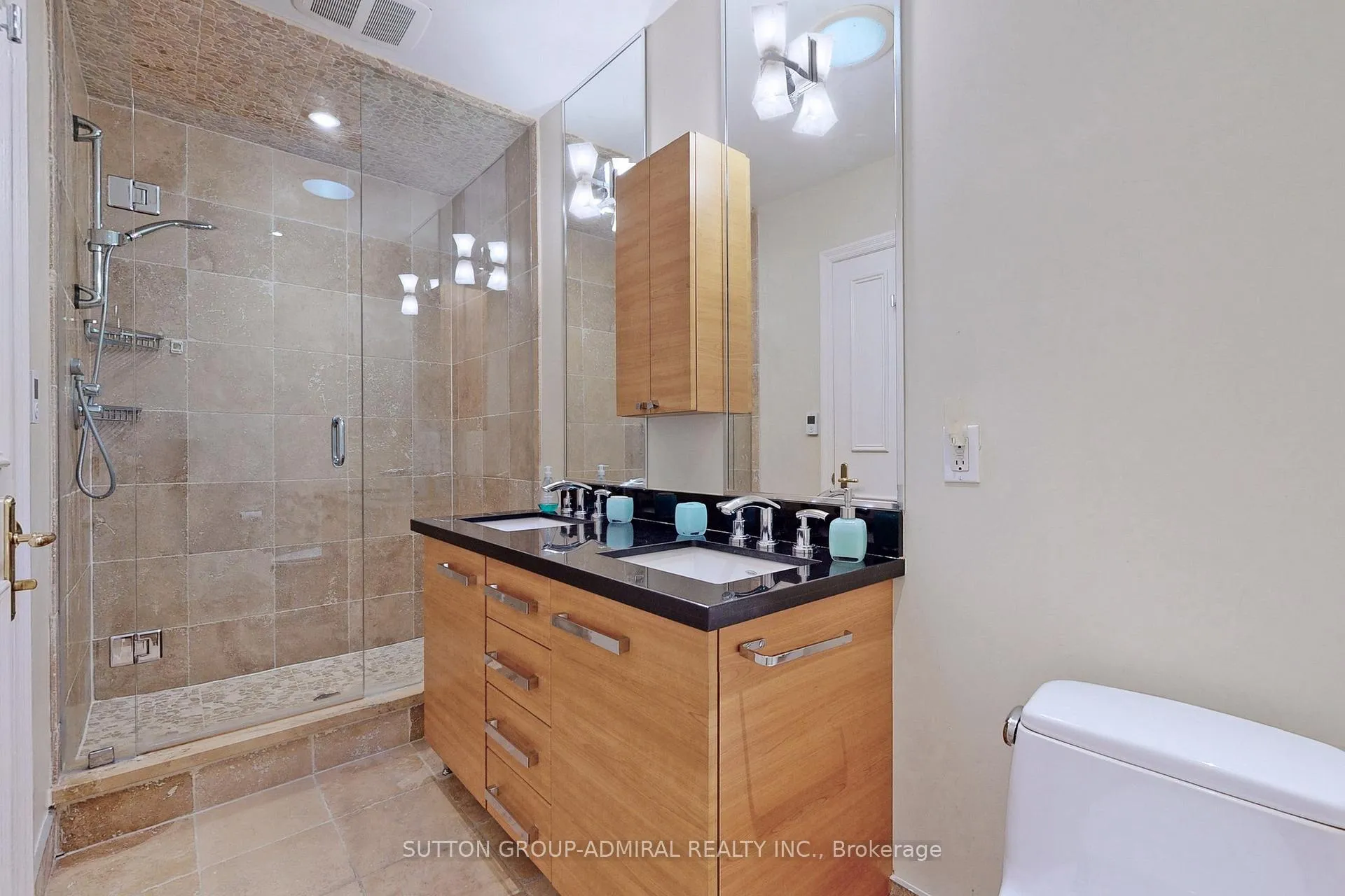 Photo 22 of 27 Shelborne Avenue, Toronto, Bedford Park-Nortown — HOMEH