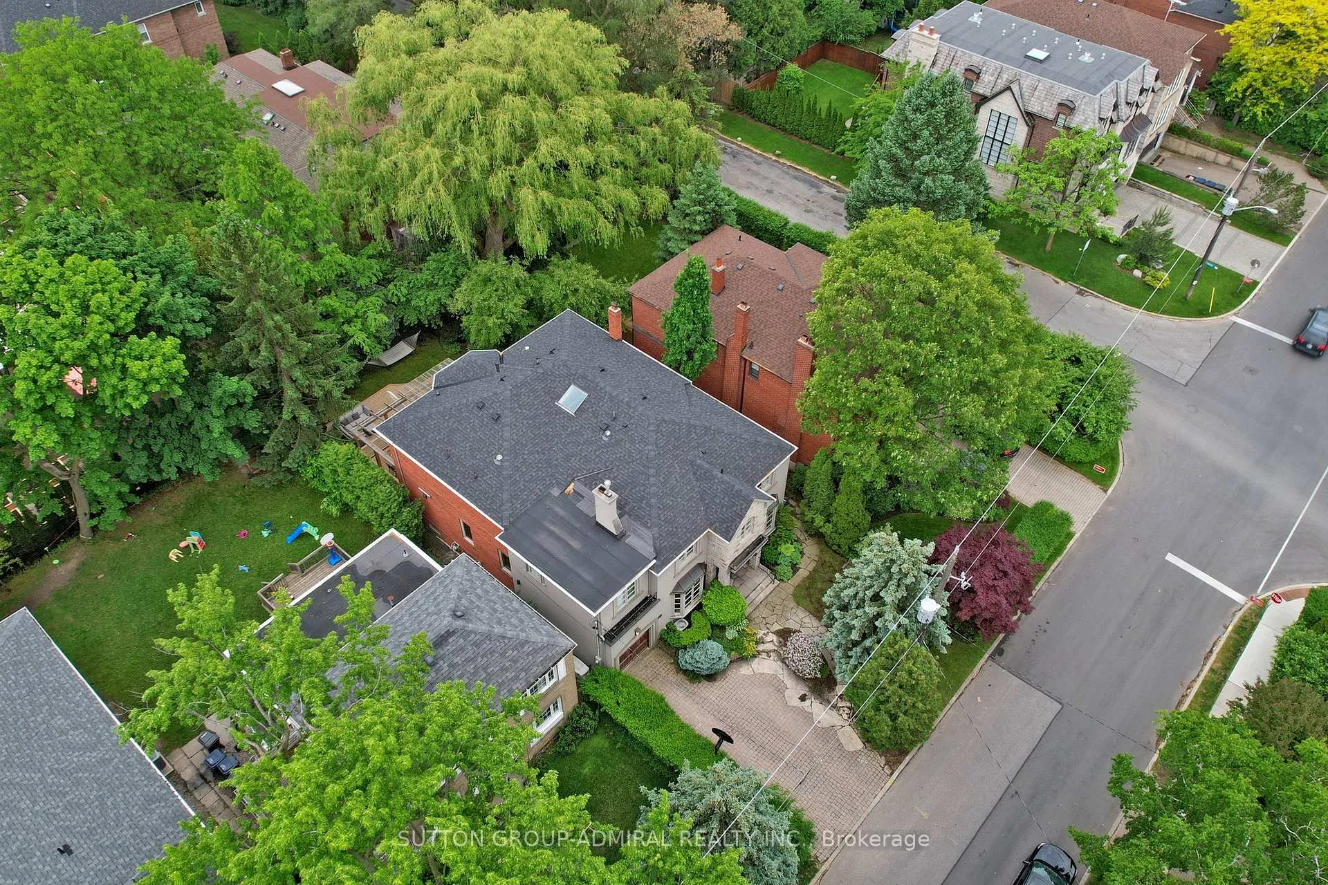 Photo 29 of 27 Shelborne Avenue, Toronto, Bedford Park-Nortown — HOMEH