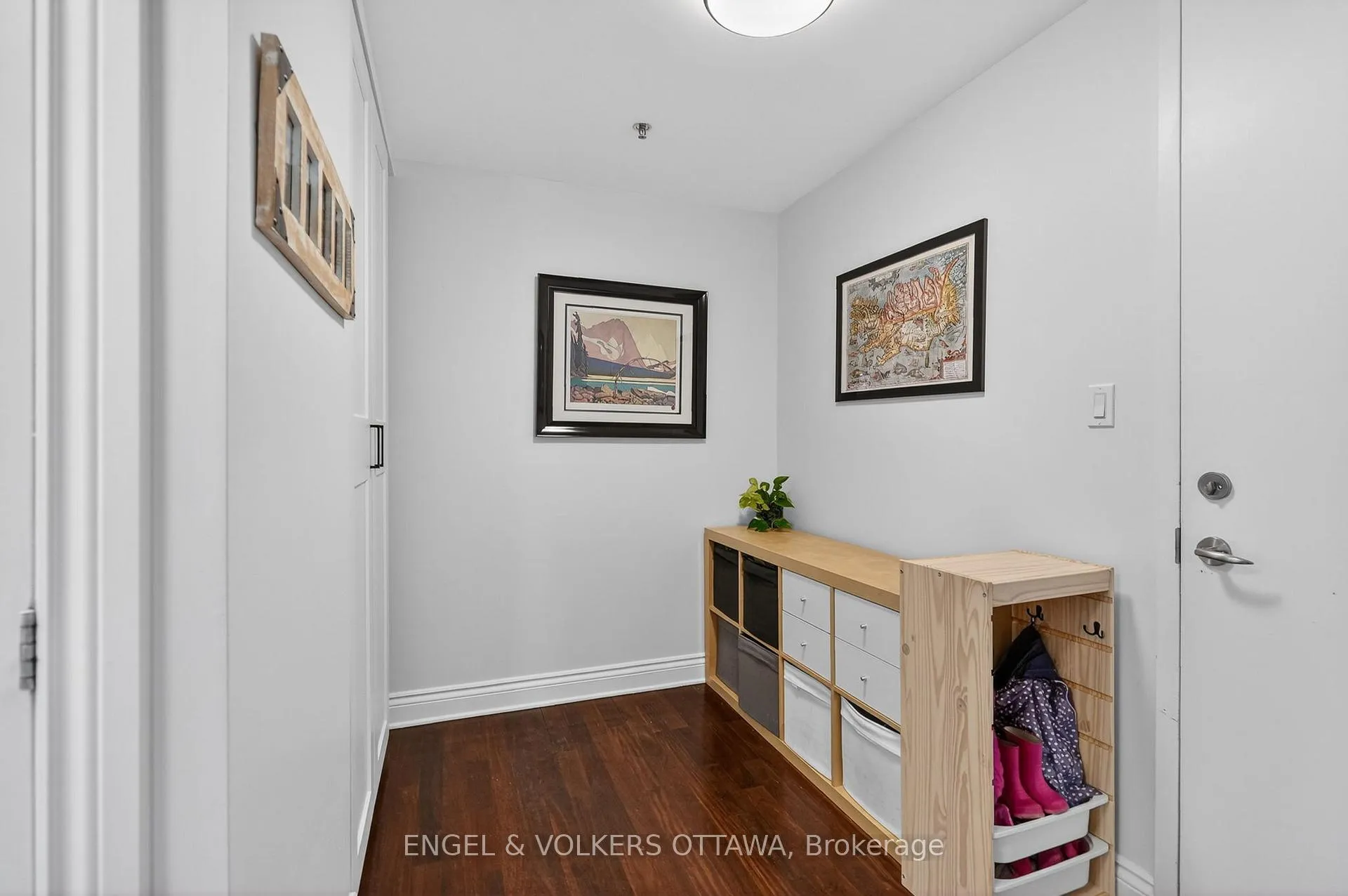 Photo 6 of Unit 204, 323 Winona Avenue, Ottawa, Westboro South — HOMEH