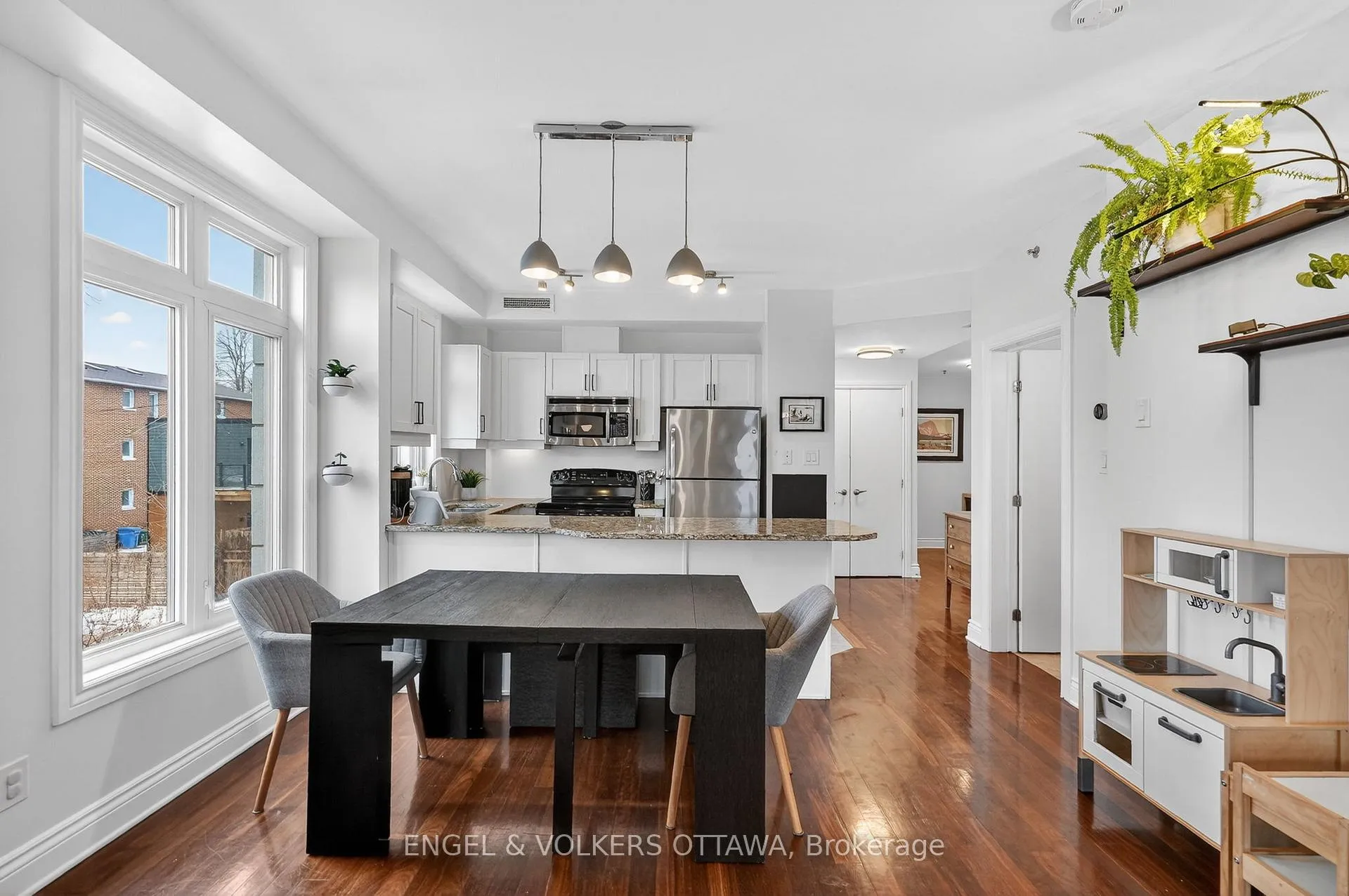 Photo 18 of Unit 204, 323 Winona Avenue, Ottawa, Westboro South — HOMEH