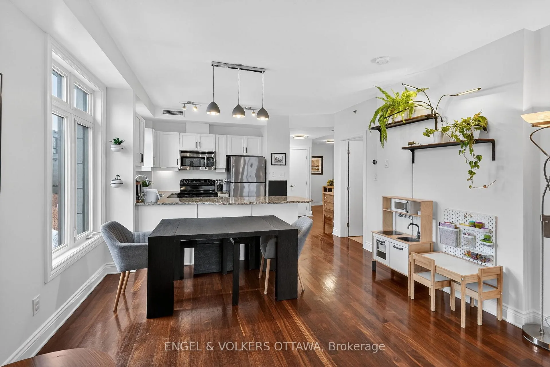 Photo 21 of Unit 204, 323 Winona Avenue, Ottawa, Westboro South — HOMEH