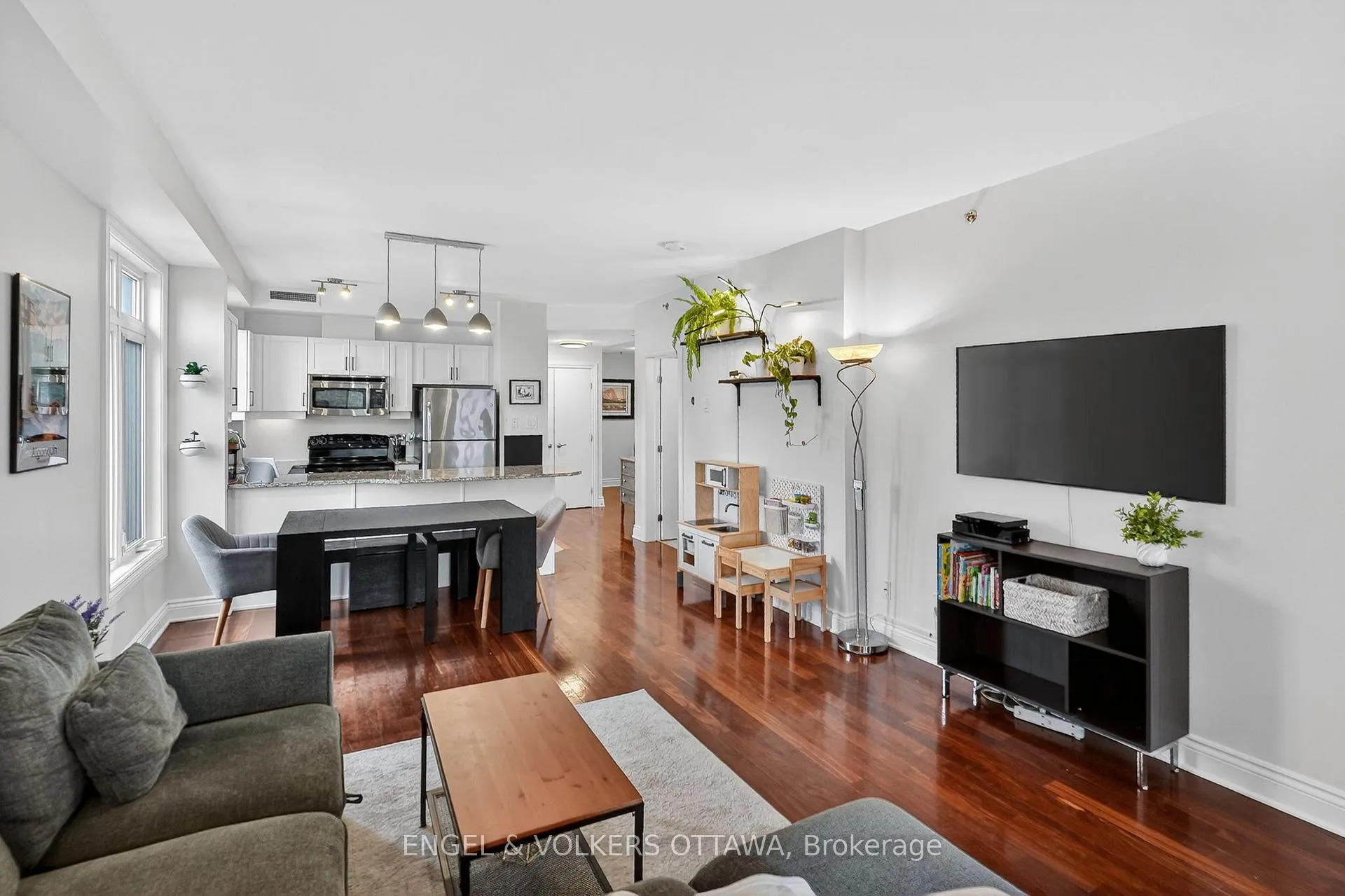 Photo 22 of Unit 204, 323 Winona Avenue, Ottawa, Westboro South — HOMEH