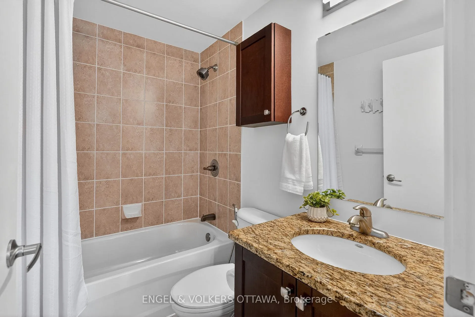 Photo 27 of Unit 204, 323 Winona Avenue, Ottawa, Westboro South — HOMEH