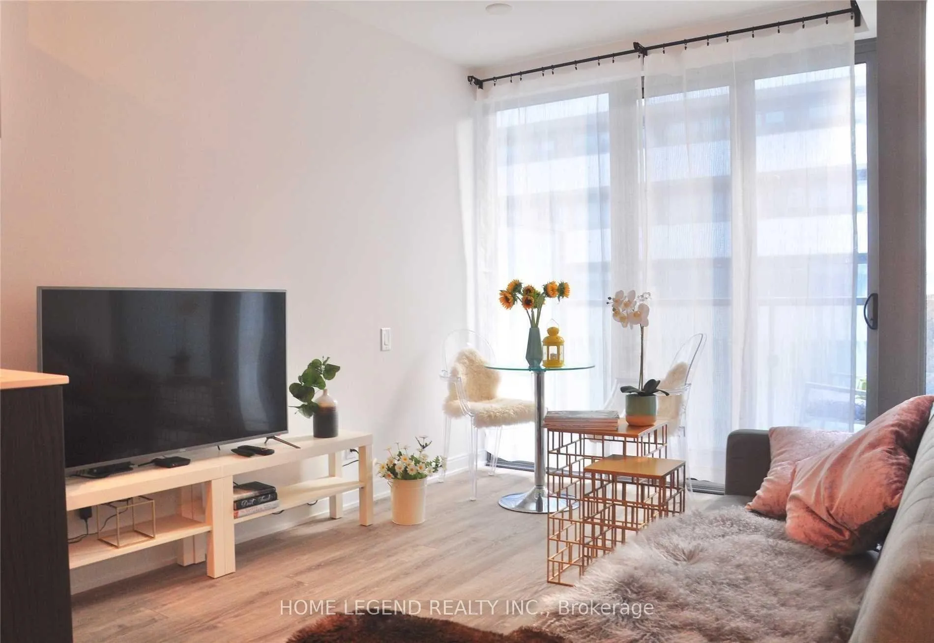 Photo 5 of Unit 1110, 50 Charles Street E, Toronto, Church-Yonge Corridor — HOMEH
