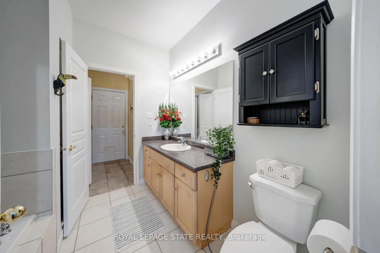 Photo 19 of 30 Conrad Place, Grimsby, Grimsby Beach — HOMEH