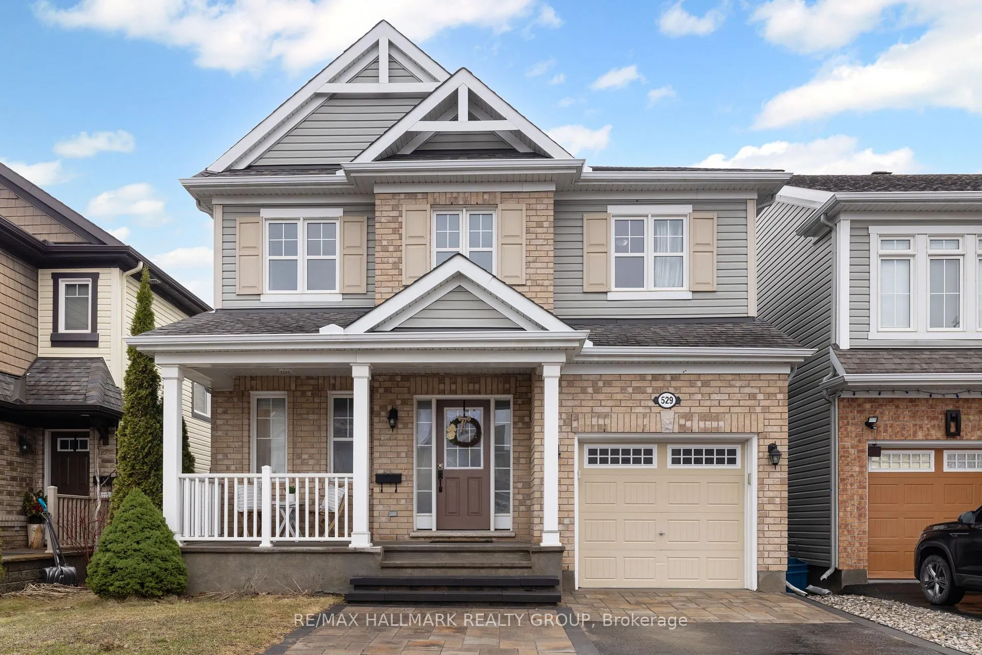 Front of 529 Dundonald Drive