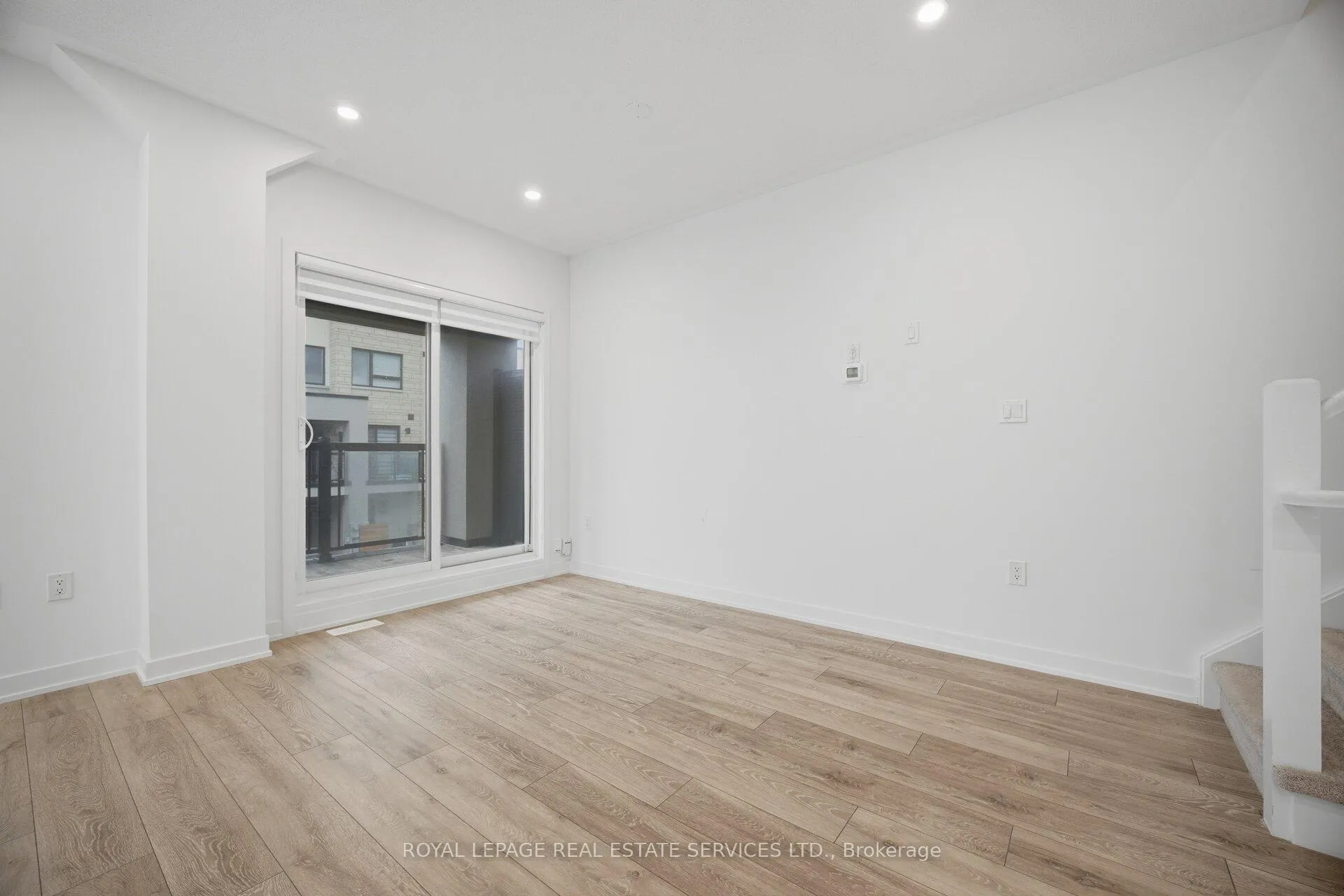 Photo 11 of 3166 Lotus Common, Burlington, Alton — HOMEH