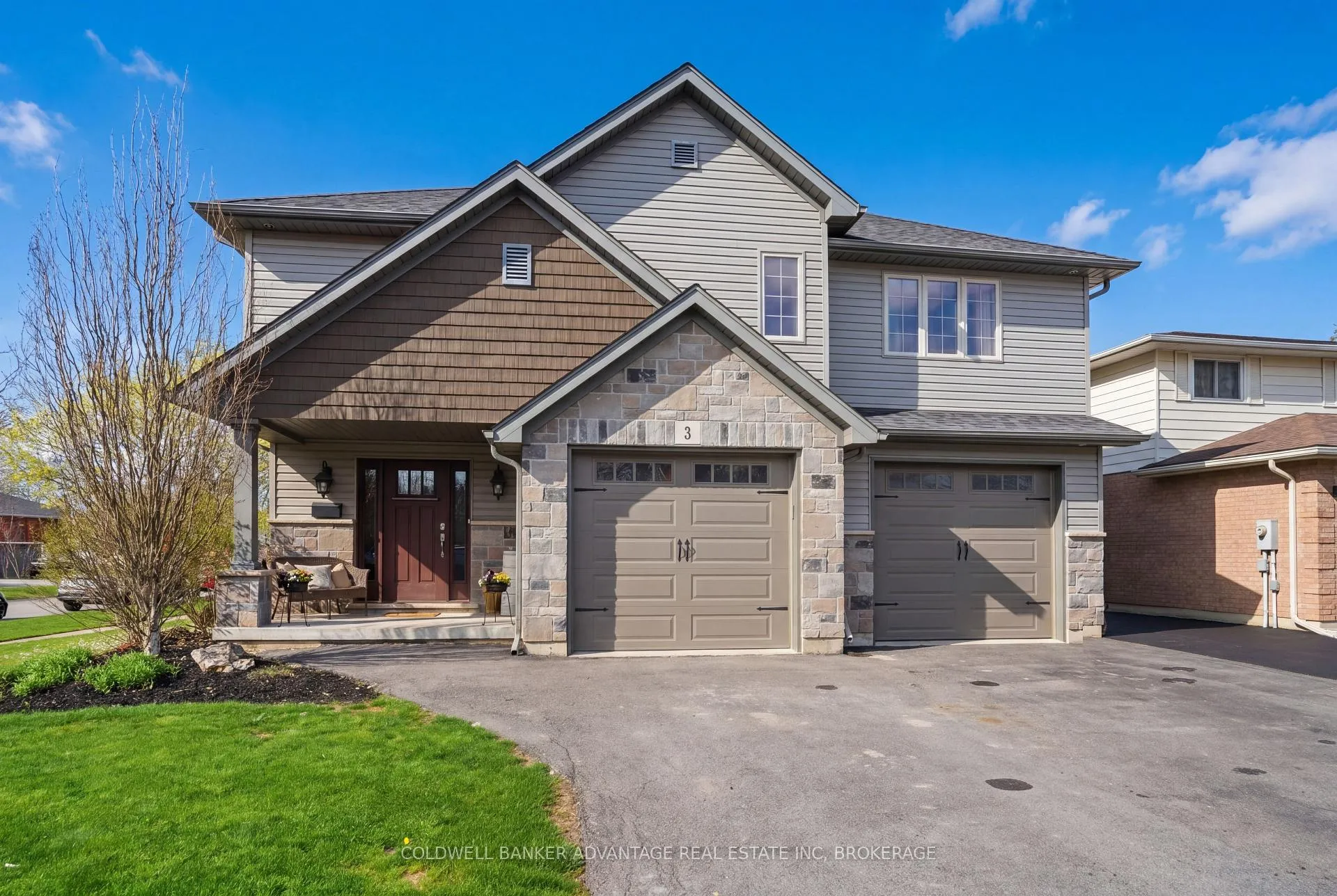 Photo 3 of 3 Ascot Court, Welland, N. Welland — HOMEH