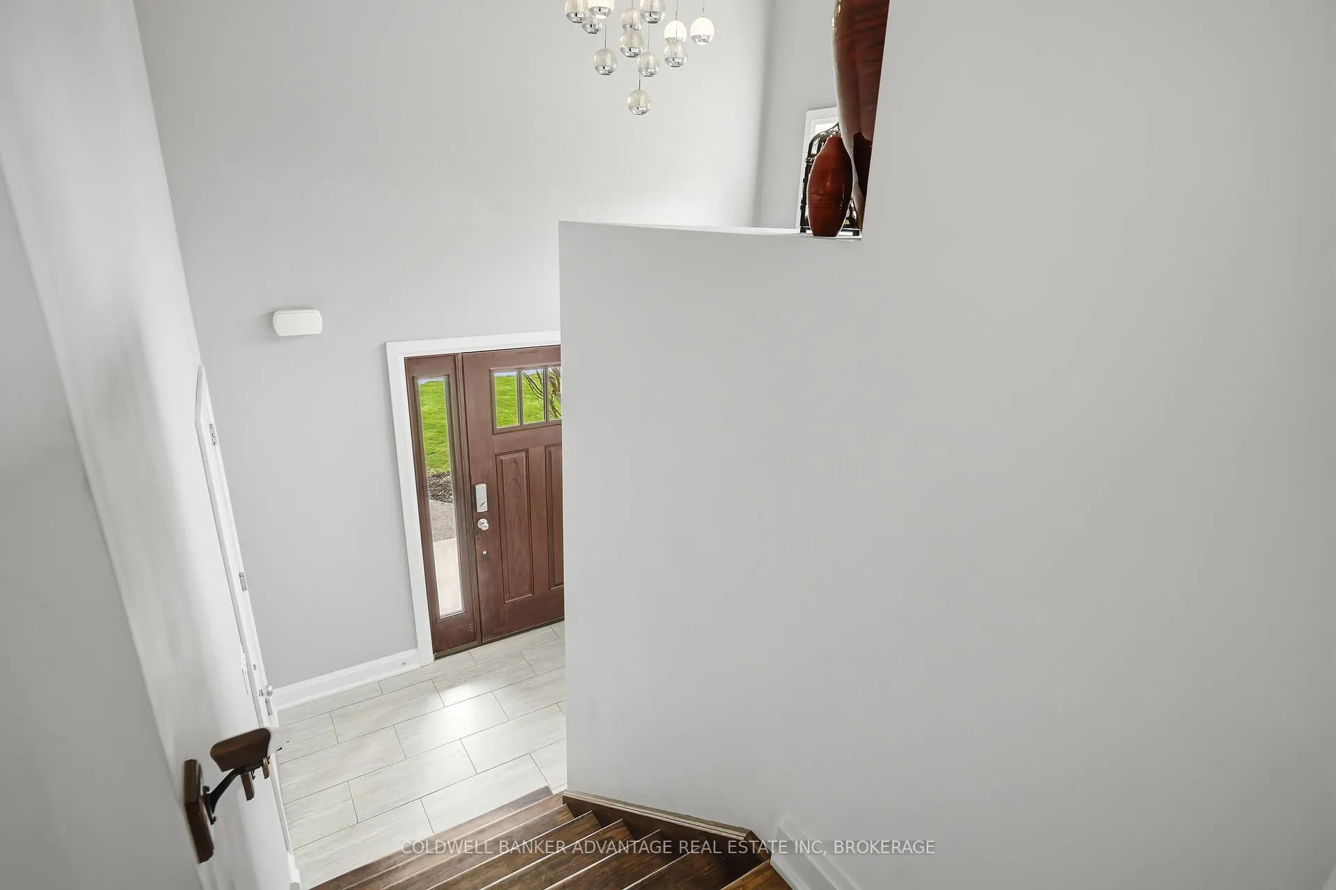 Photo 6 of 3 Ascot Court, Welland, N. Welland — HOMEH