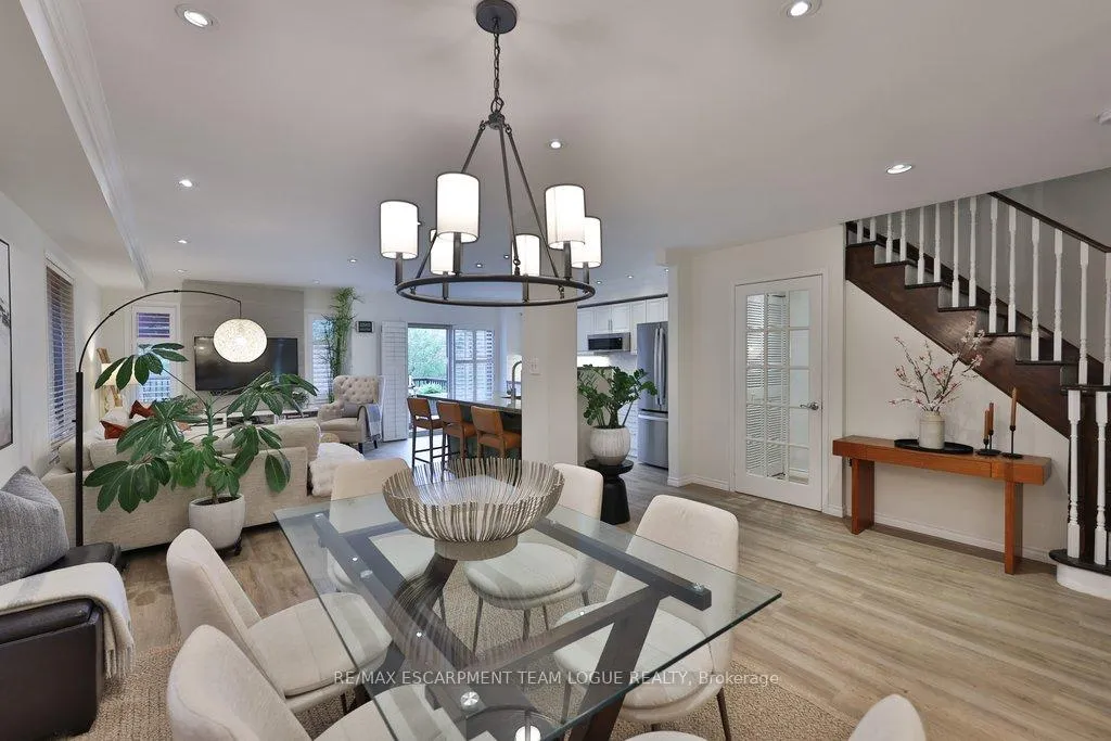 Photo 8 of 2226 Arbourview Drive, Oakville, Westmount — HOMEH