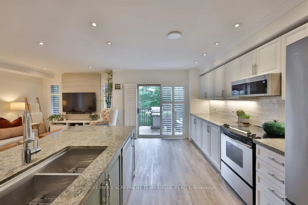 Photo 14 of 2226 Arbourview Drive, Oakville, Westmount — HOMEH
