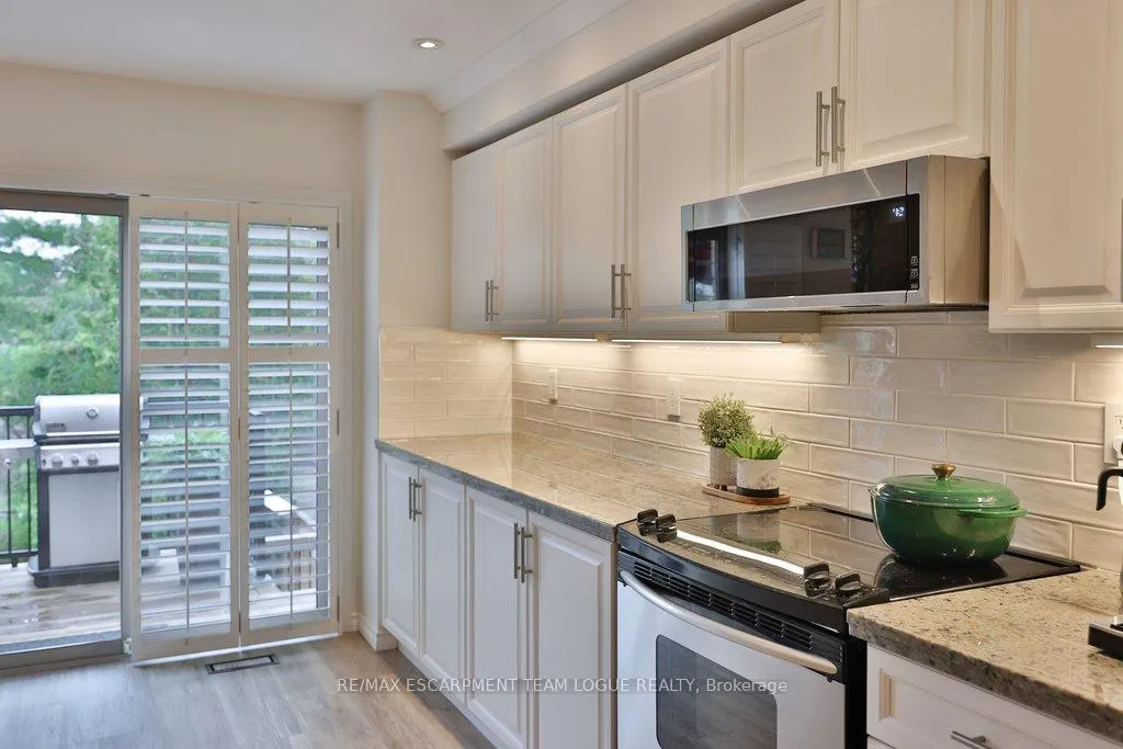 Photo 15 of 2226 Arbourview Drive, Oakville, Westmount — HOMEH