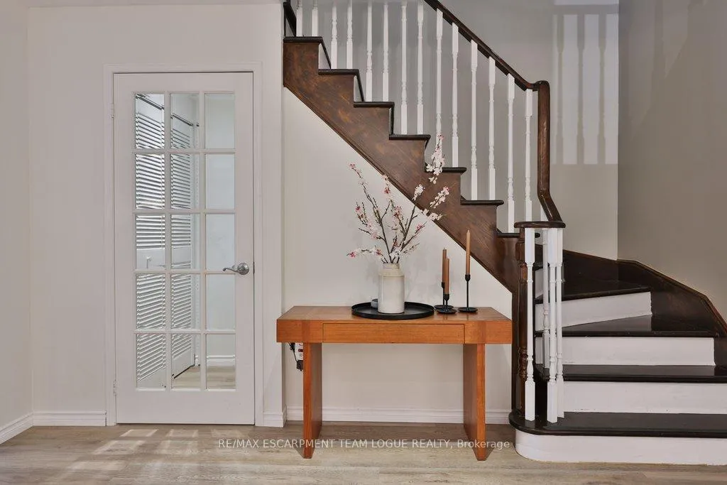 Photo 18 of 2226 Arbourview Drive, Oakville, Westmount — HOMEH