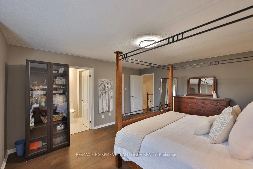 Photo 20 of 2226 Arbourview Drive, Oakville, Westmount — HOMEH