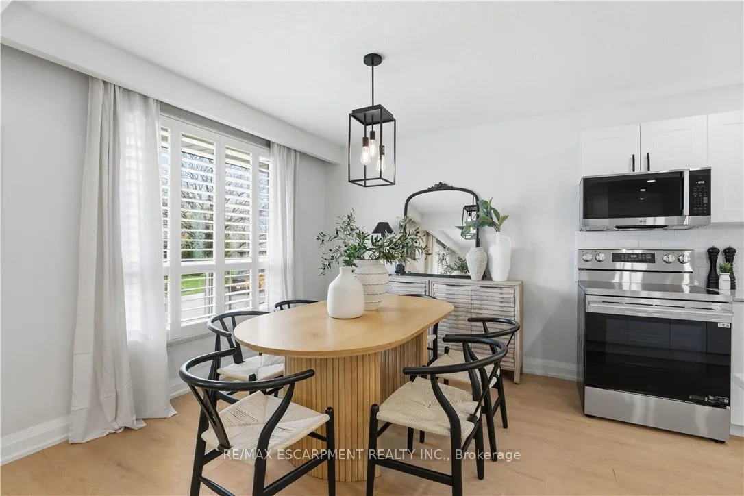 Photo 17 of 11 Marcella Crescent, Hamilton, Gershome — HOMEH