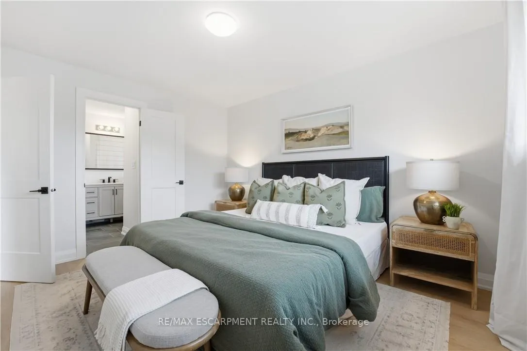 Photo 26 of 11 Marcella Crescent, Hamilton, Gershome — HOMEH