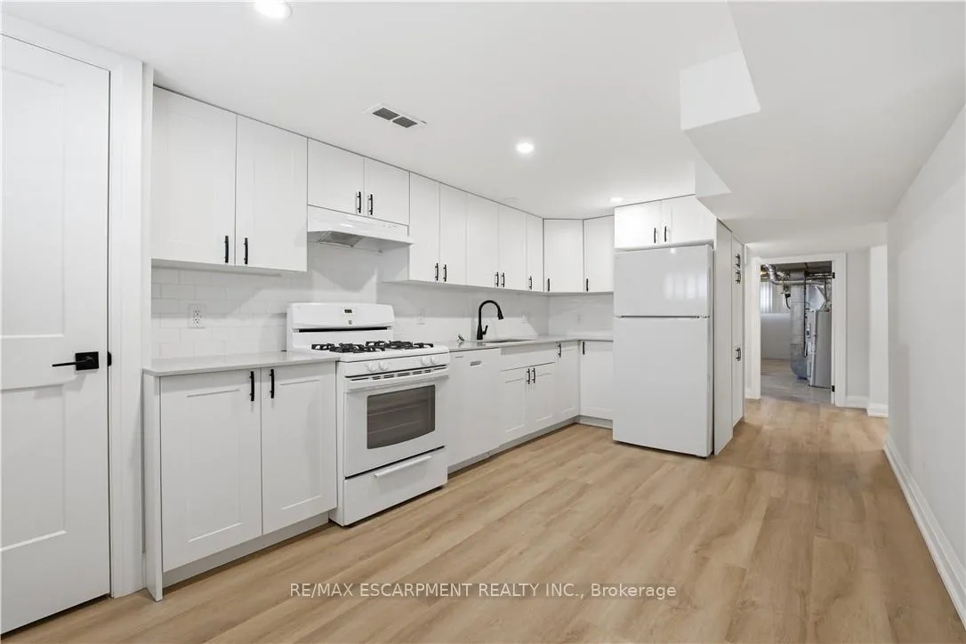 Photo 34 of 11 Marcella Crescent, Hamilton, Gershome — HOMEH