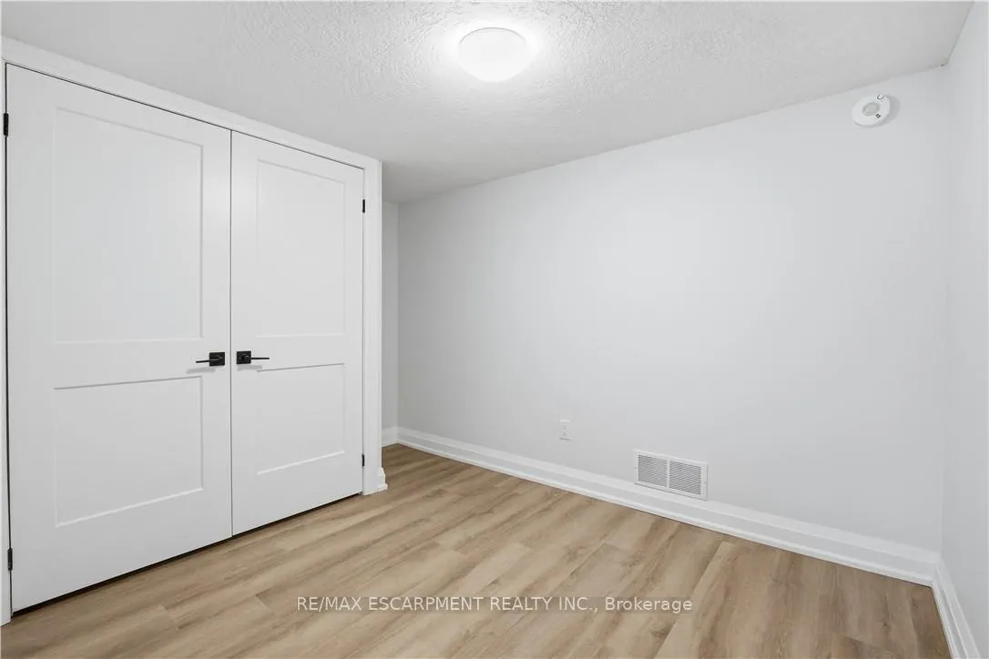 Photo 35 of 11 Marcella Crescent, Hamilton, Gershome — HOMEH