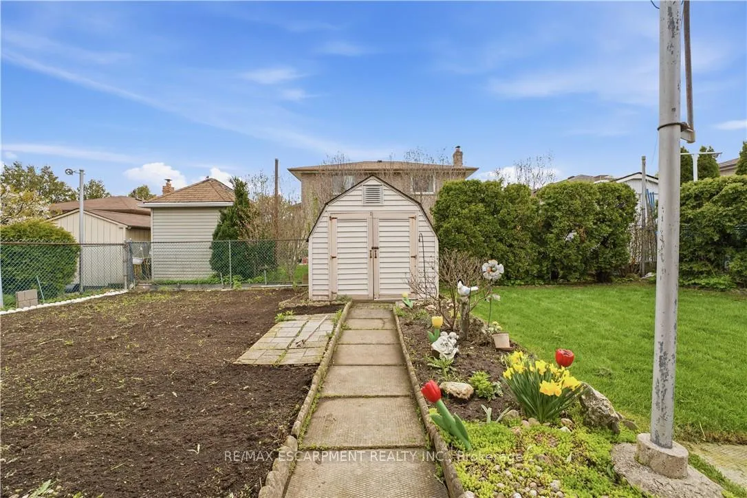 Photo 40 of 11 Marcella Crescent, Hamilton, Gershome — HOMEH