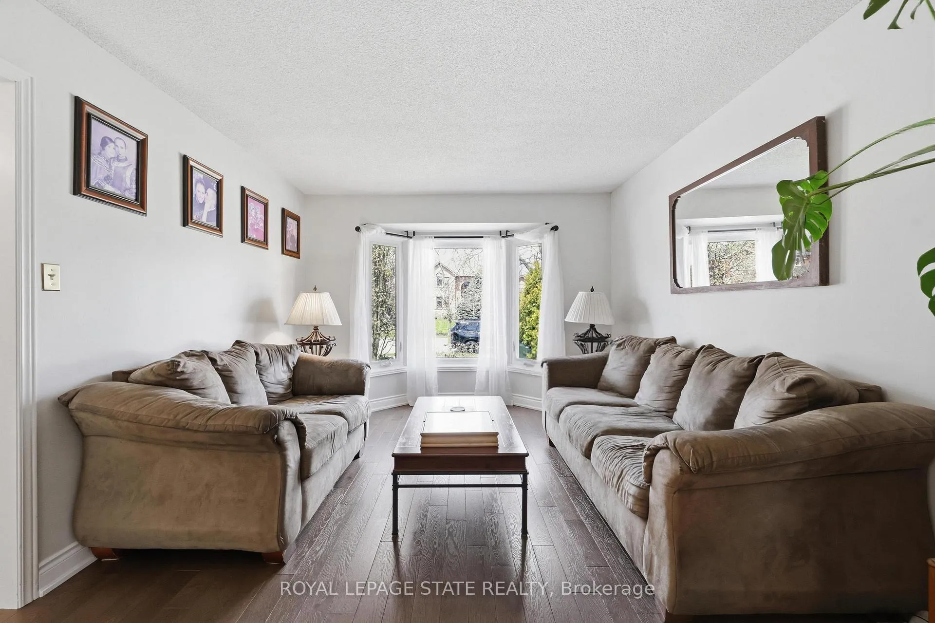 Photo 8 of 47 Macdougall Drive, Hamilton, Dundas — HOMEH