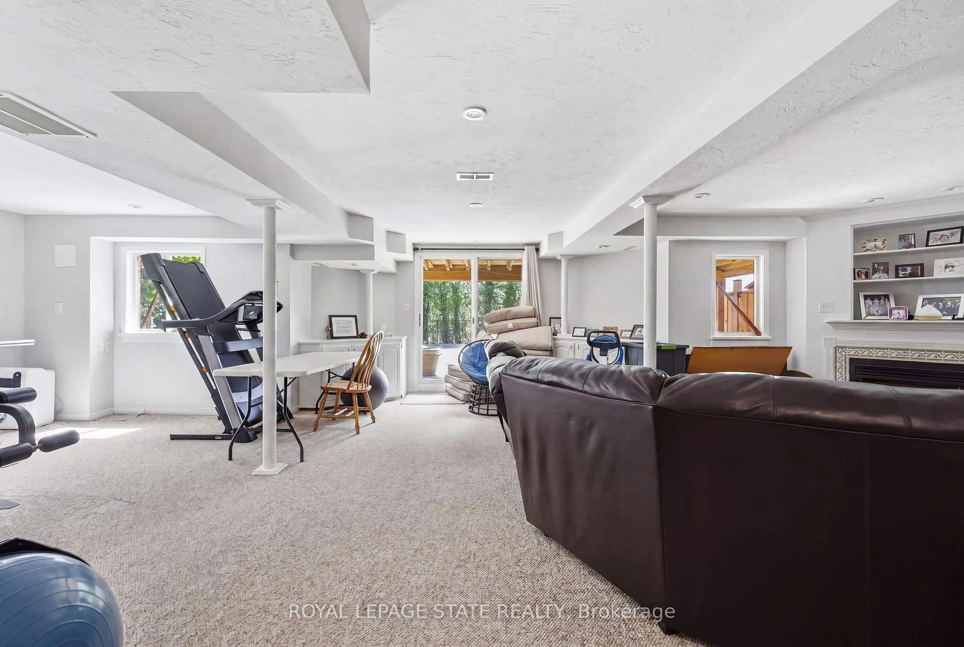 Photo 28 of 47 Macdougall Drive, Hamilton, Dundas — HOMEH