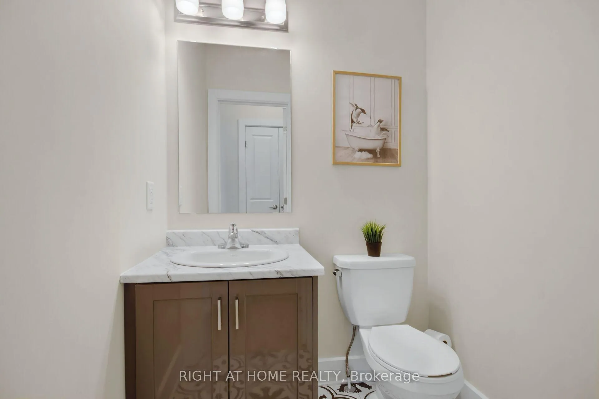 Photo 39 of 77 Dunlop Road, Carleton Place — HOMEH