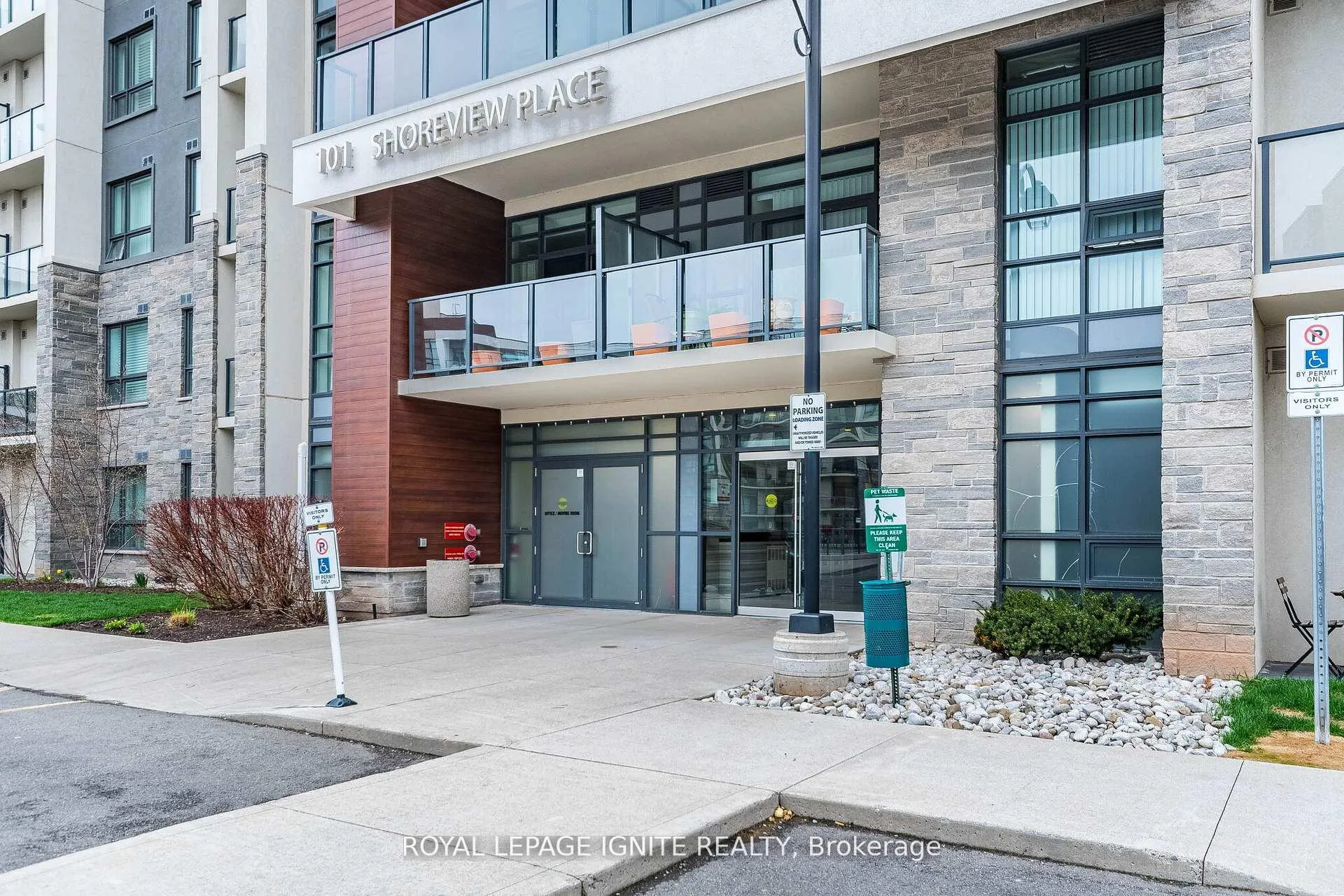 Photo 2 of Unit 614, 101 Shoreview Place, Hamilton, Lakeshore — HOMEH