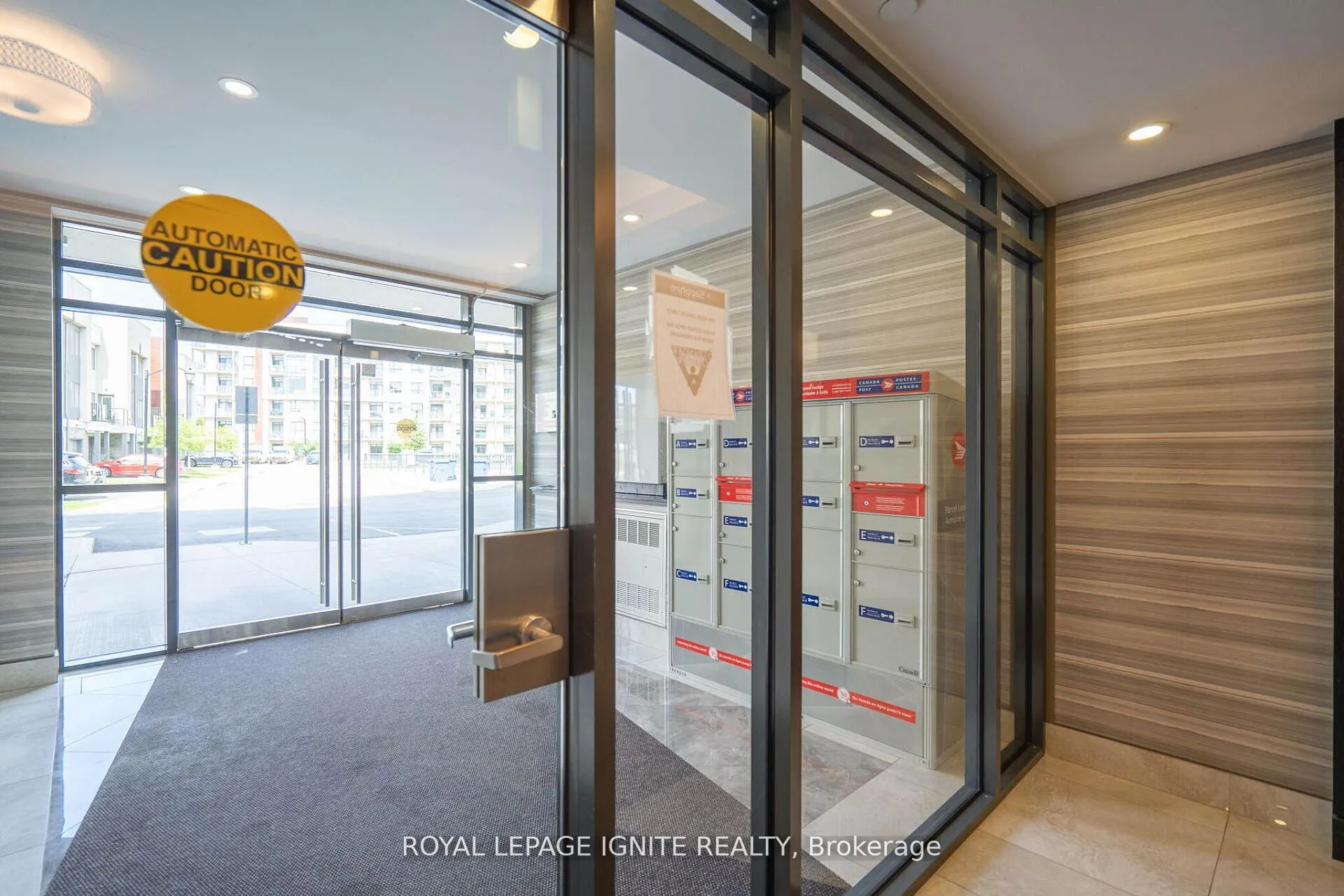 Photo 9 of Unit 614, 101 Shoreview Place, Hamilton, Lakeshore — HOMEH